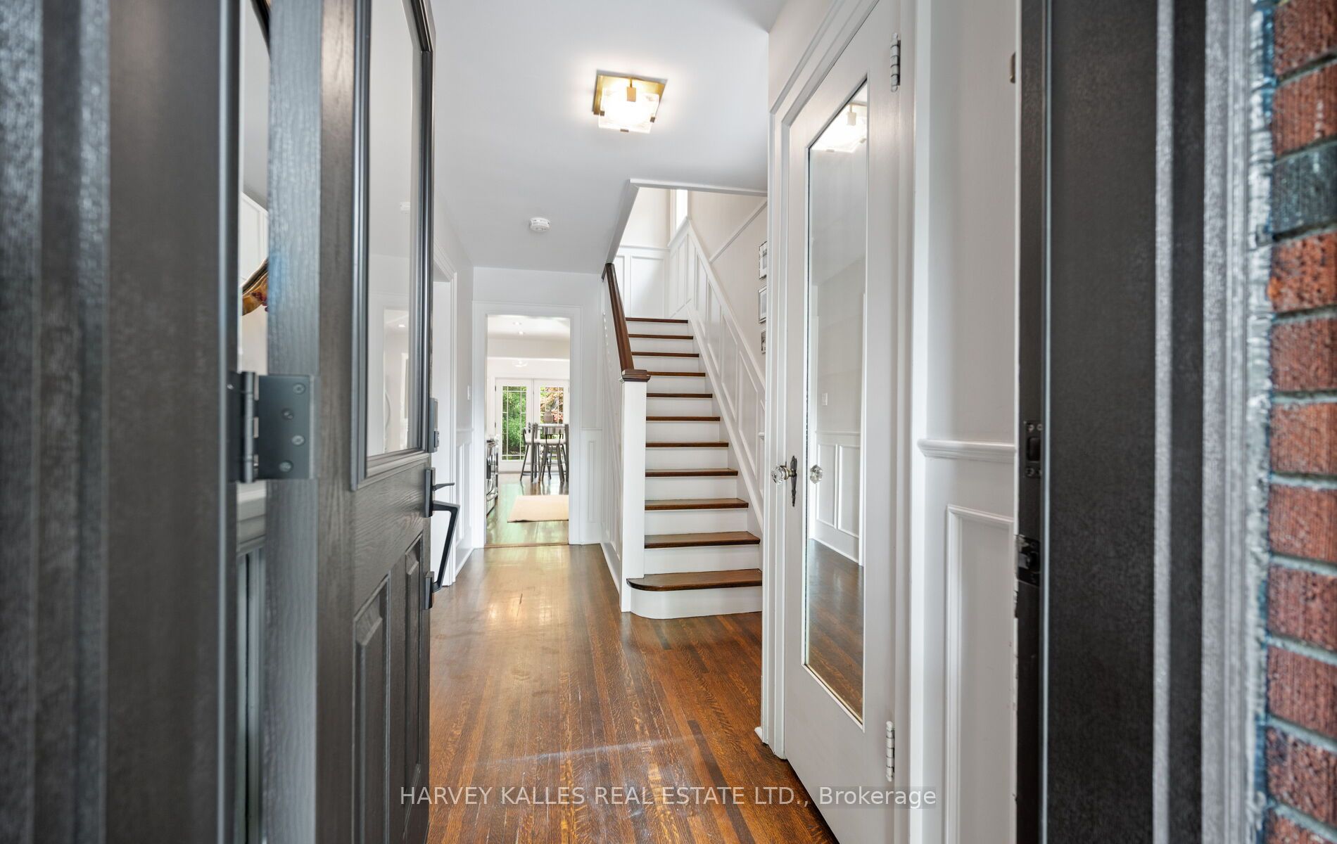 494 Roselawn Avenue, Toronto, ON M5N 1J8 photo 2