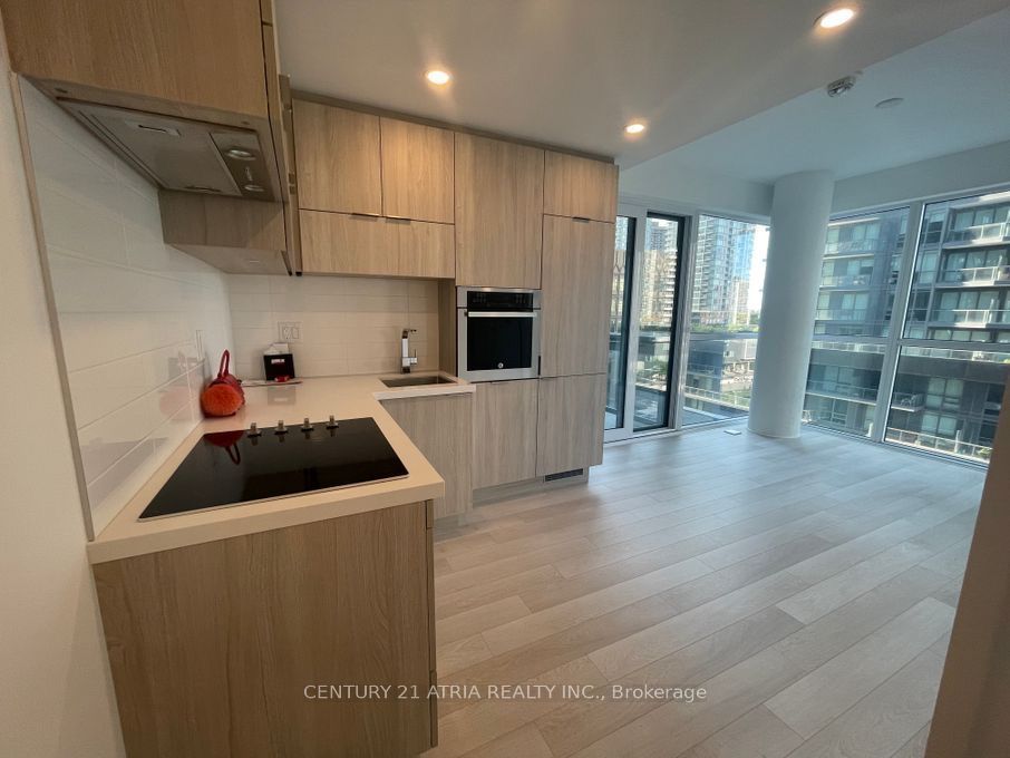 39 Roehampton Avenue 608, Toronto, ON M4P 1P9 photo 4