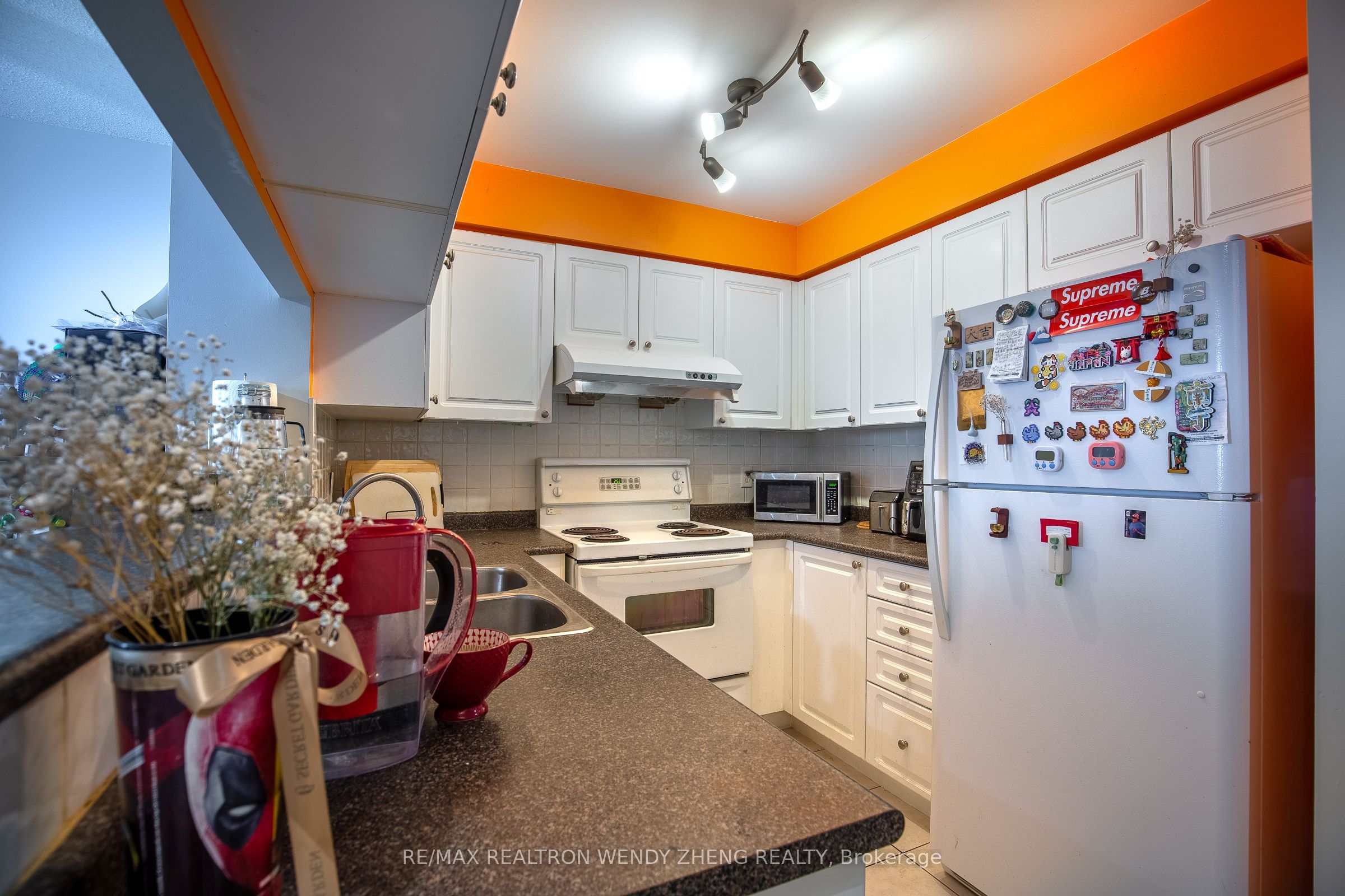 28 Olive Avenue 208, Toronto, ON M2N 7E6 photo 5
