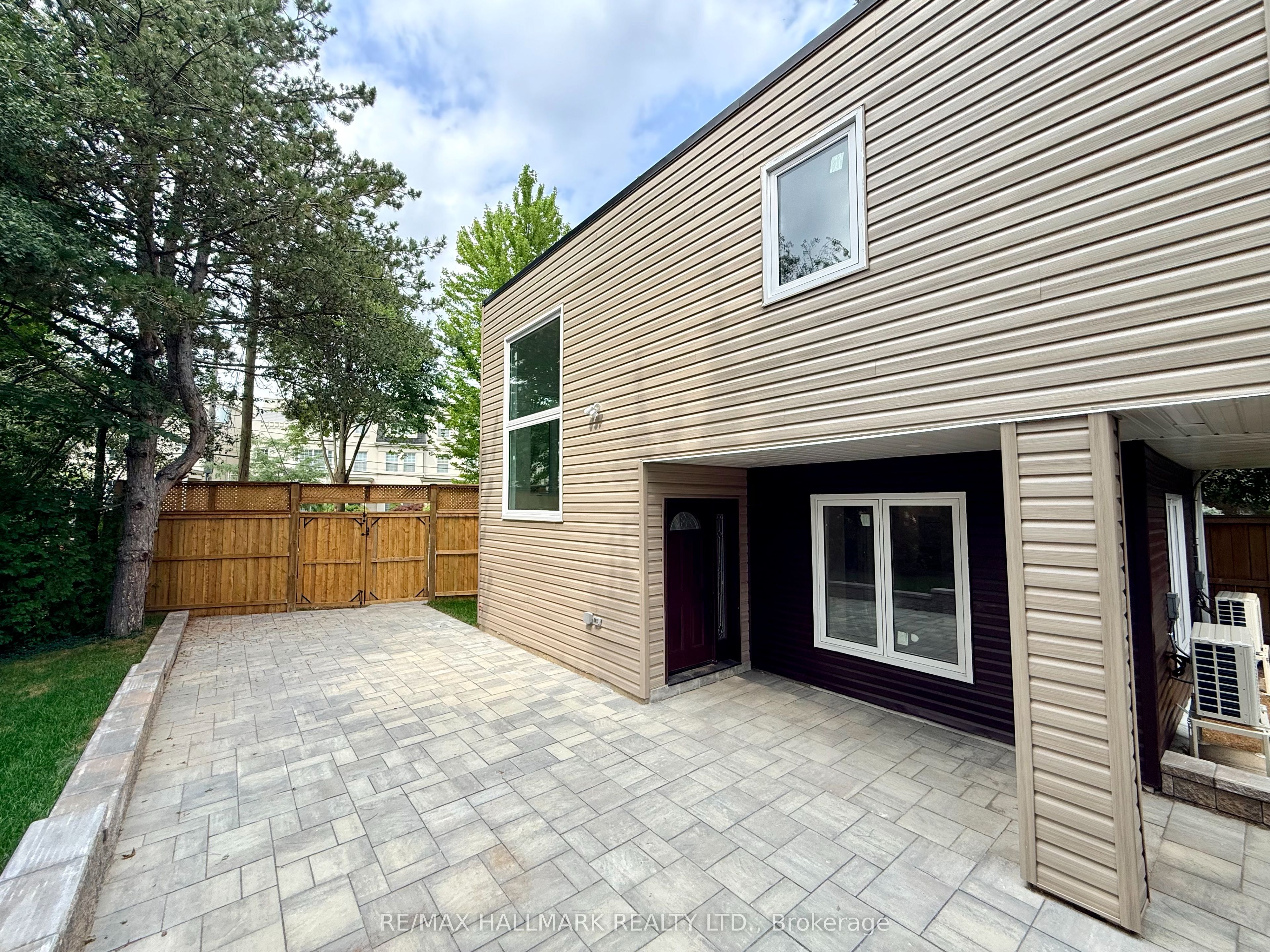 48R Bradgate Road, Toronto, ON M3B 1J8 photo 4