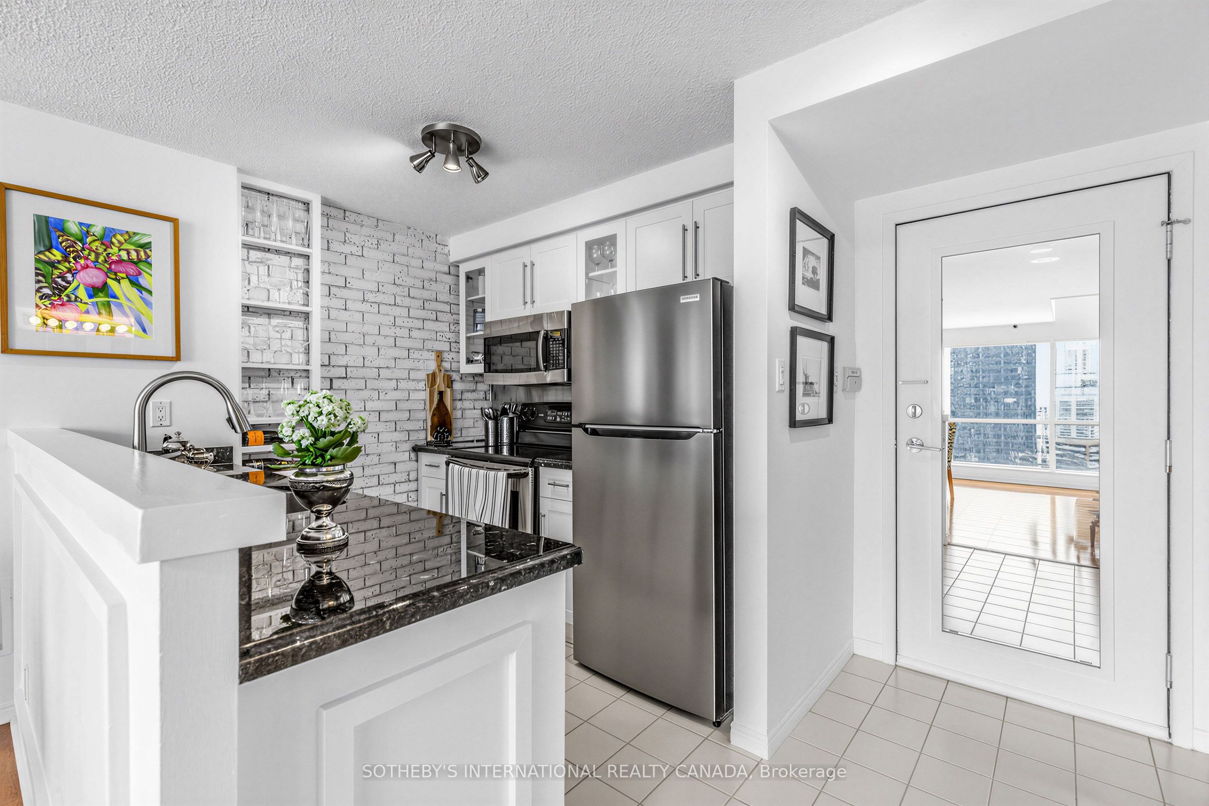 10 Yonge Street 2809, Toronto, ON M5E 1R4 photo 3