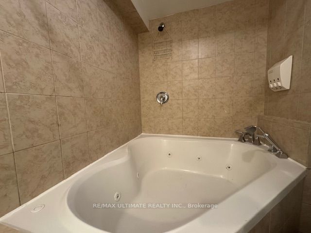 127 Robina Avenue, Toronto, ON M6C 3Y8 photo 5