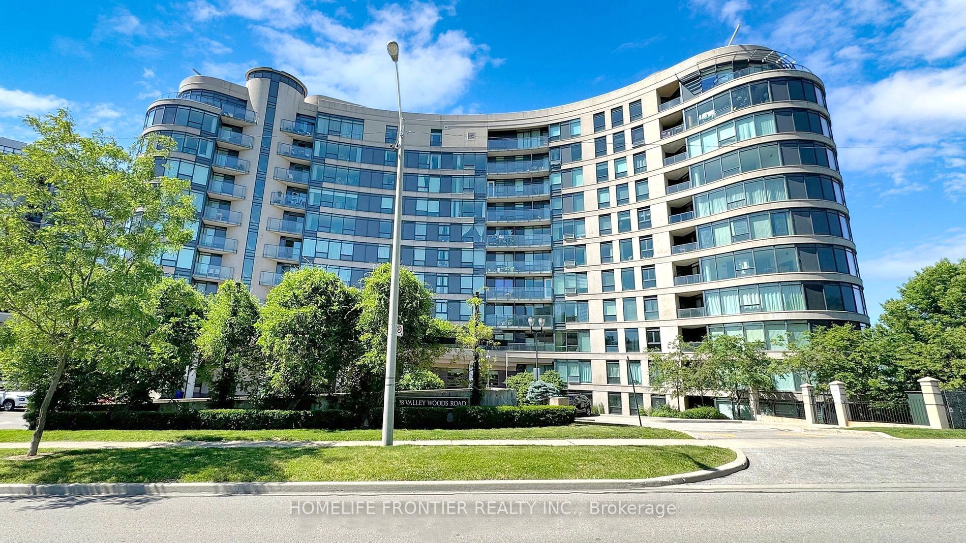18 Valley Woods Road 716, Toronto, ON M3A 0A1
