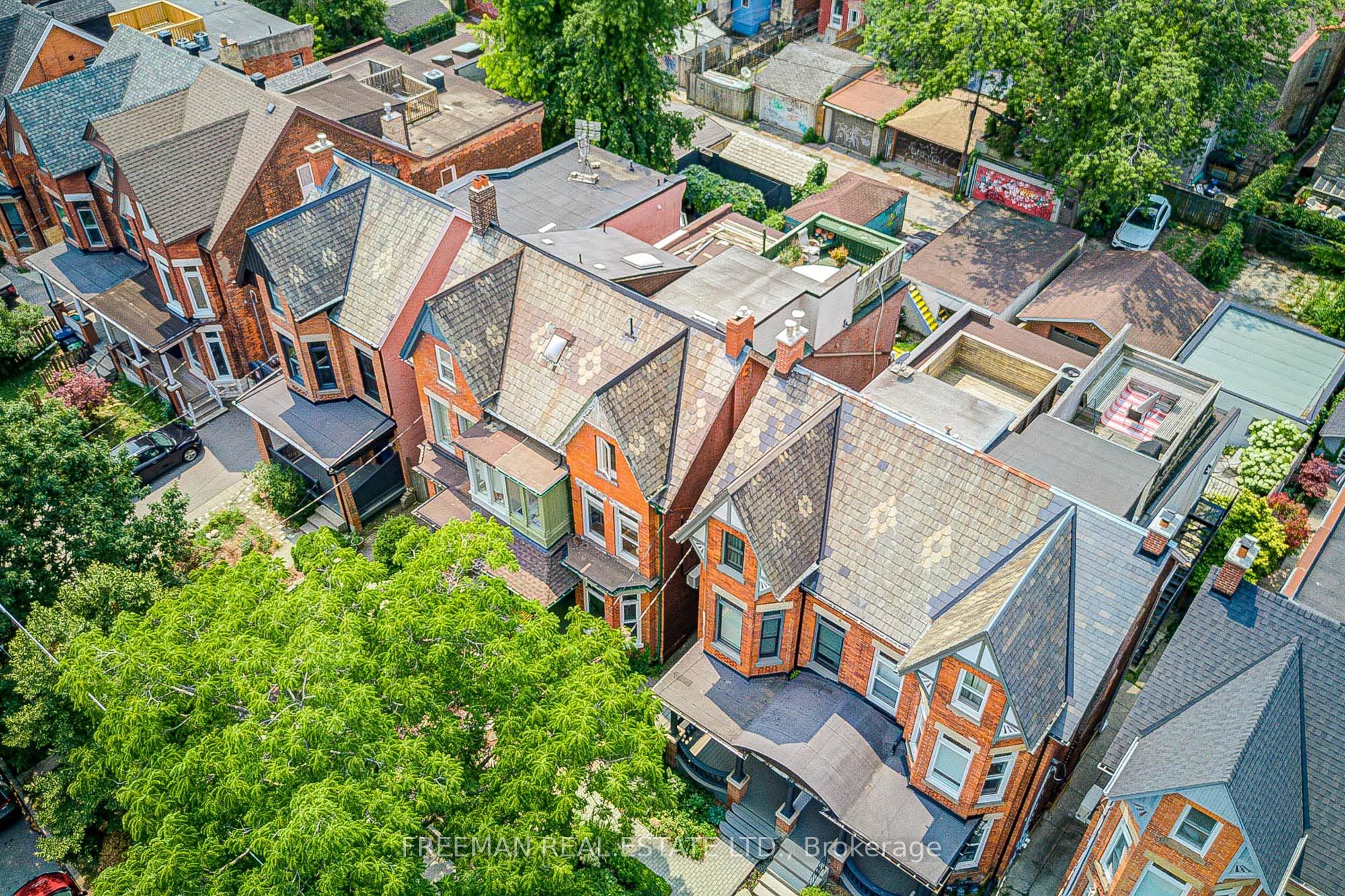 46 Brunswick Avenue, Toronto, ON M5S 2L7 photo 3