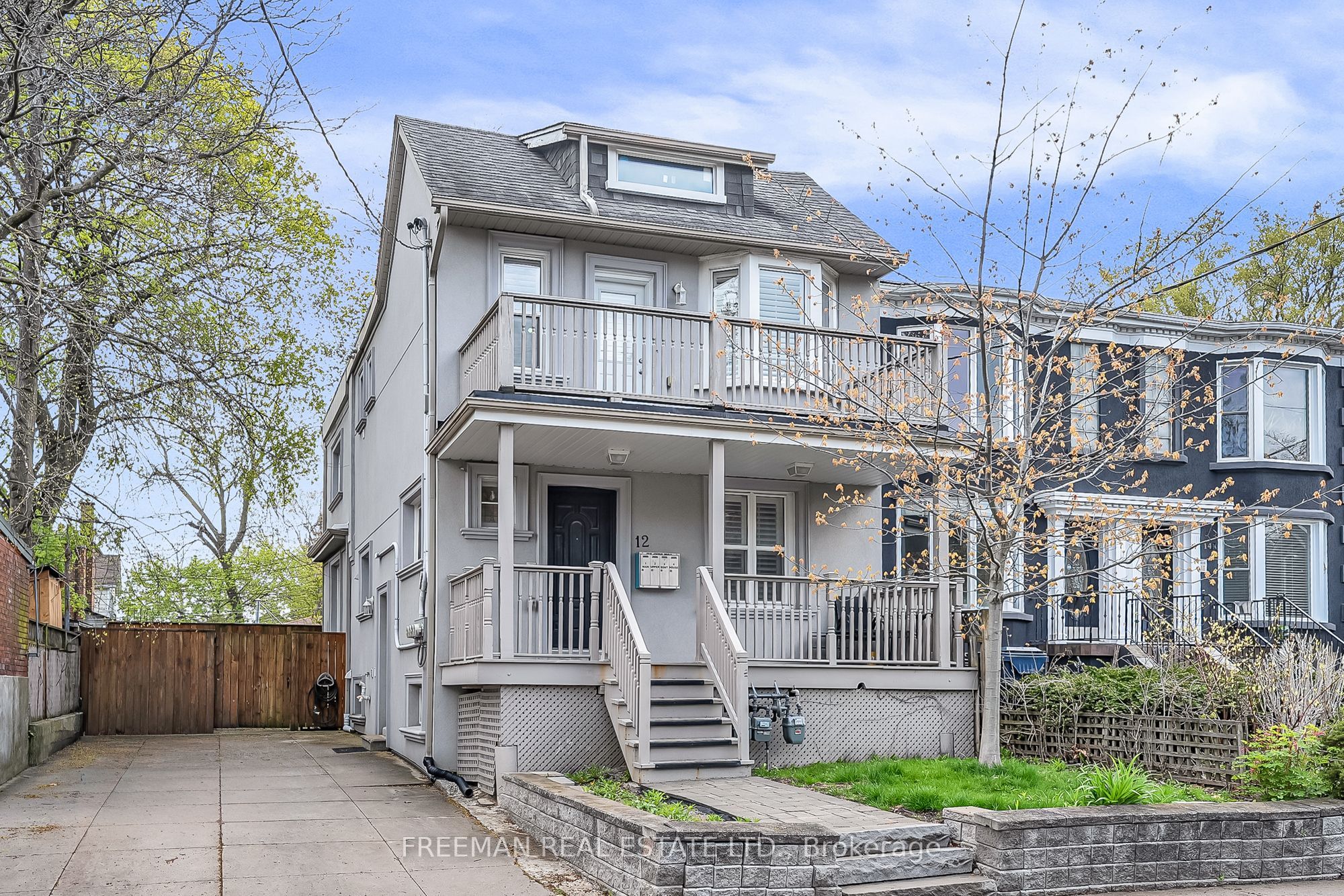 12 Arlington Avenue, Toronto, ON M6G 3K8