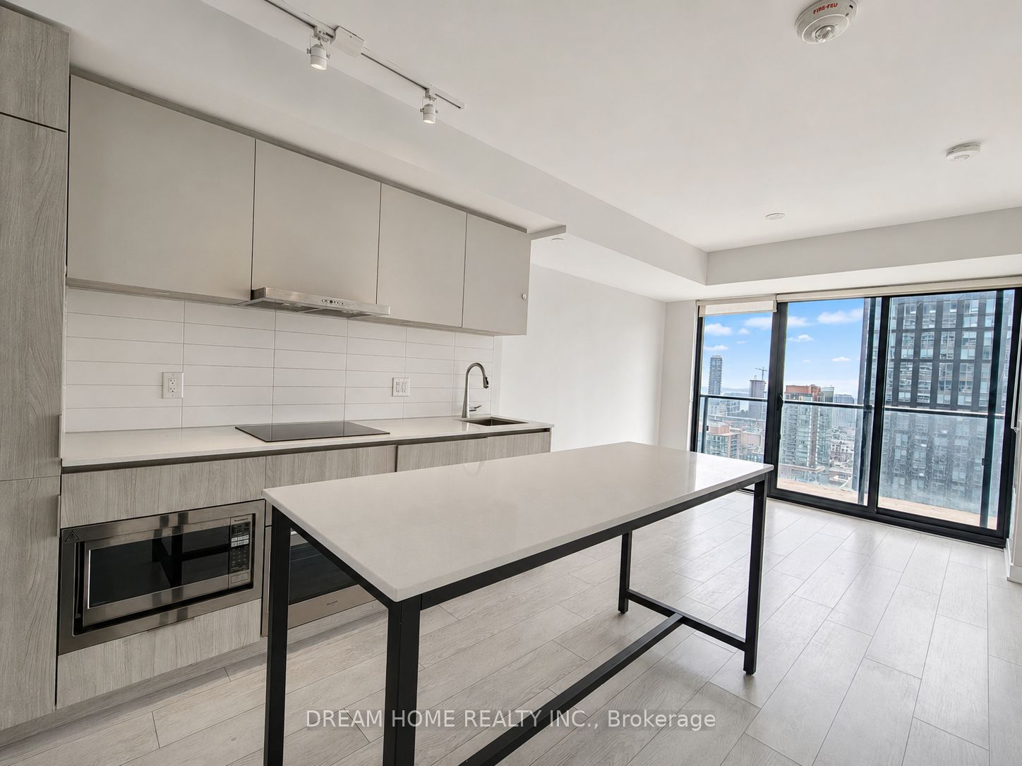 47 Mutual Street 2808, Toronto, ON M5B 0C6