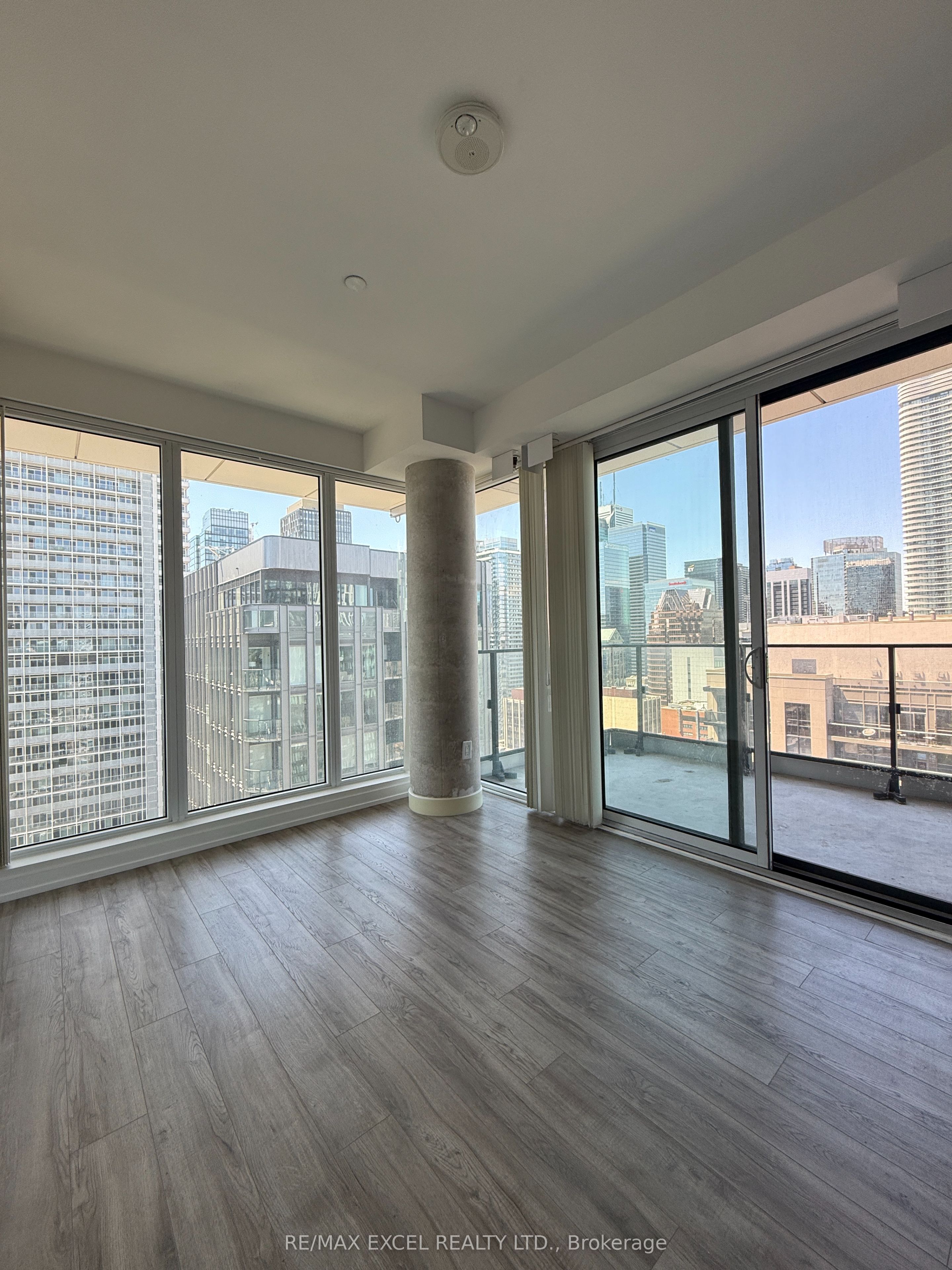 77 Shuter Street Ph02, Toronto, ON M5B 0B8 photo 3