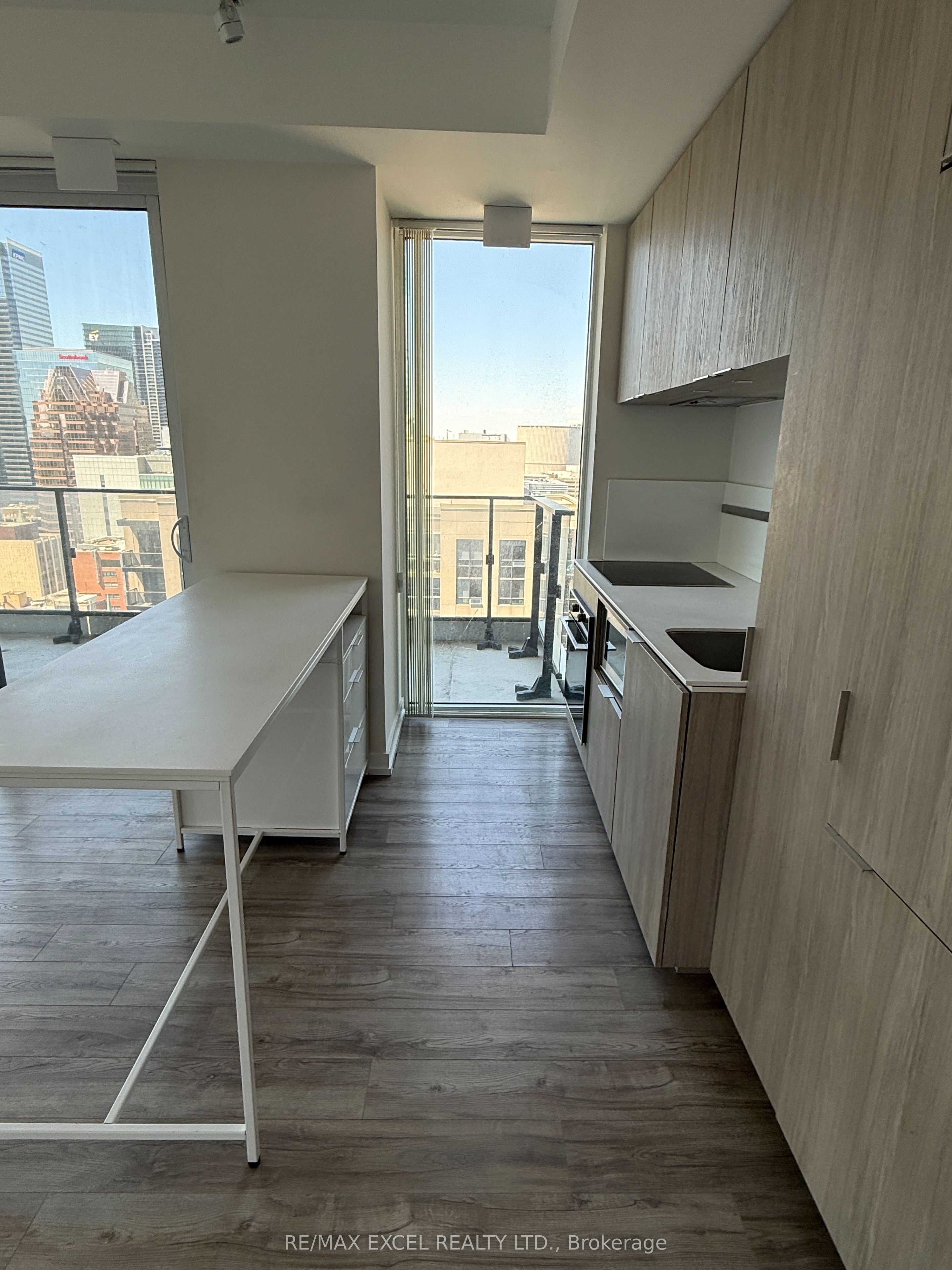77 Shuter Street Ph02, Toronto, ON M5B 0B8 photo 5