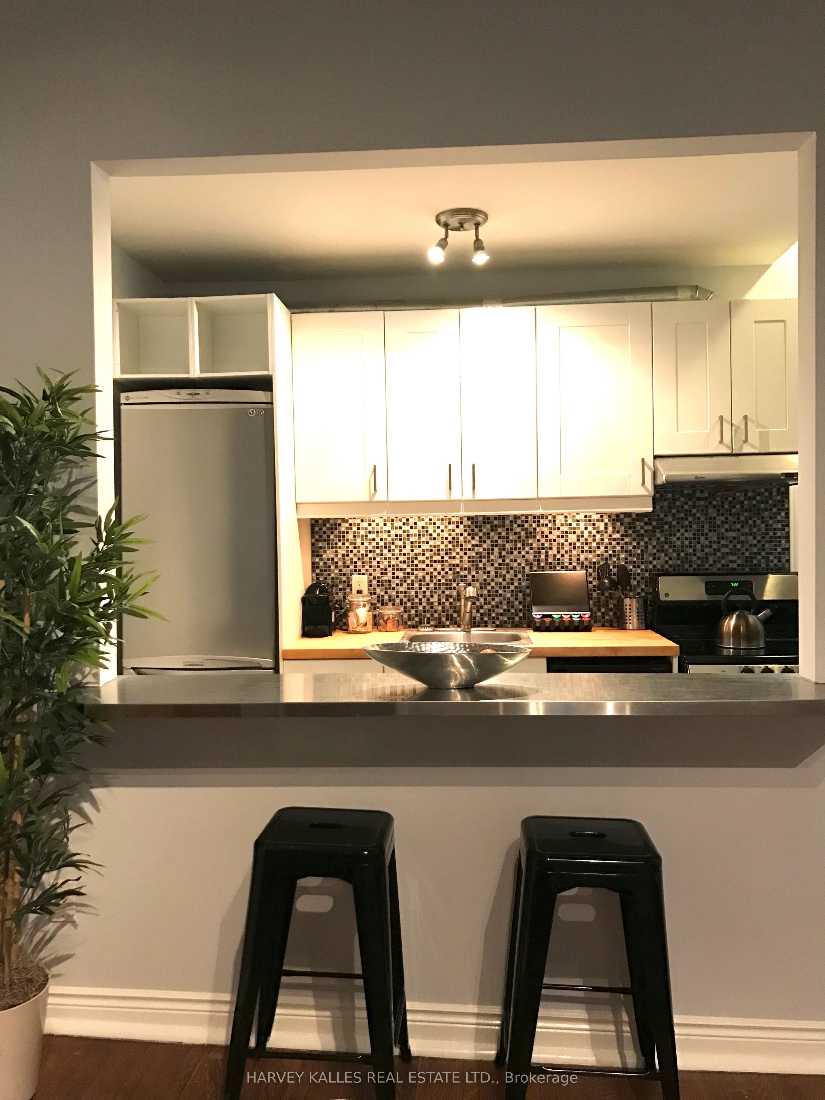 47 Northcote Avenue 1, Toronto, ON M6J 3K1 photo 5