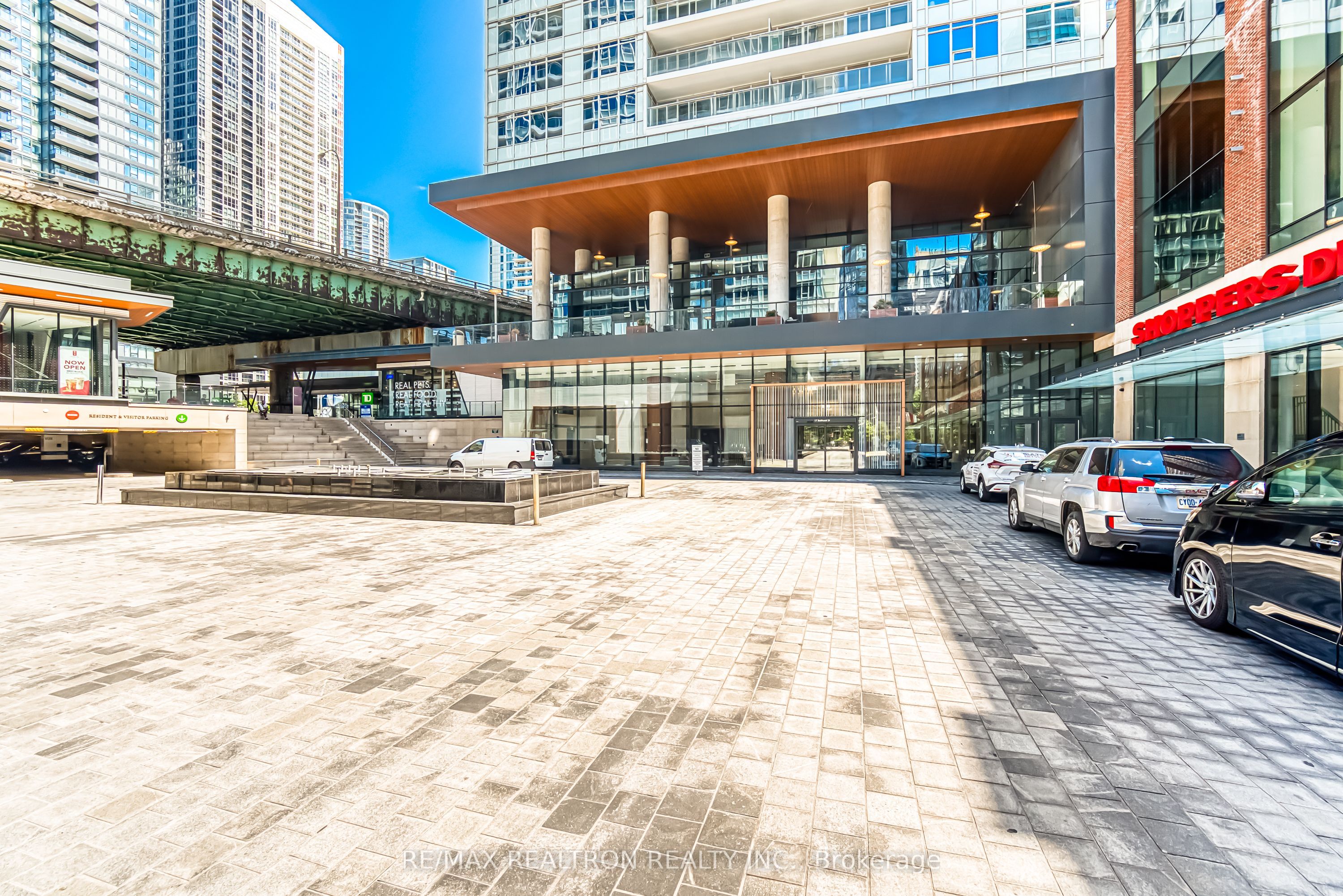 17 Bathurst Street 2603, Toronto, ON M5V 0N1 photo 3