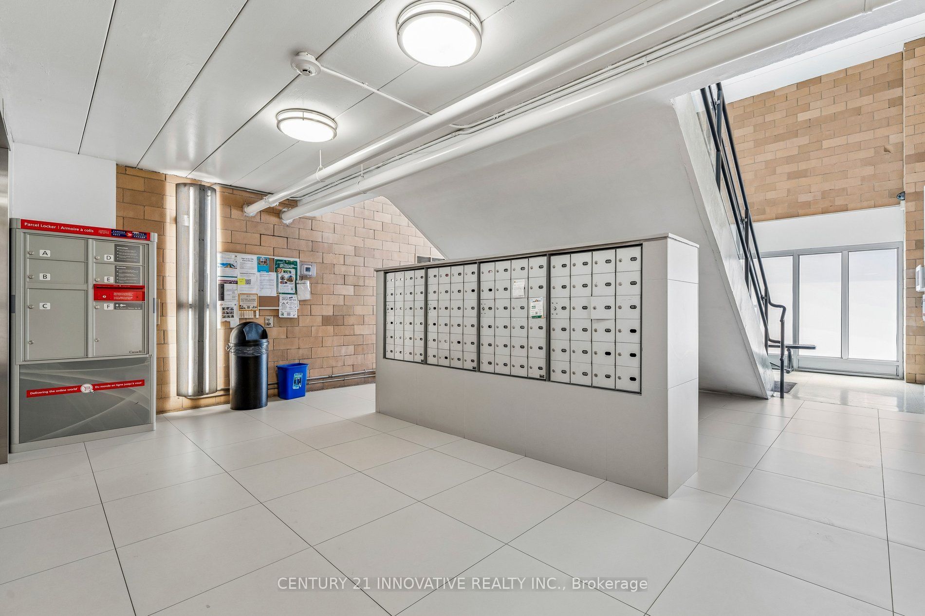 160 Baldwin St Street 420, Toronto, ON M5T 3K7 photo 3