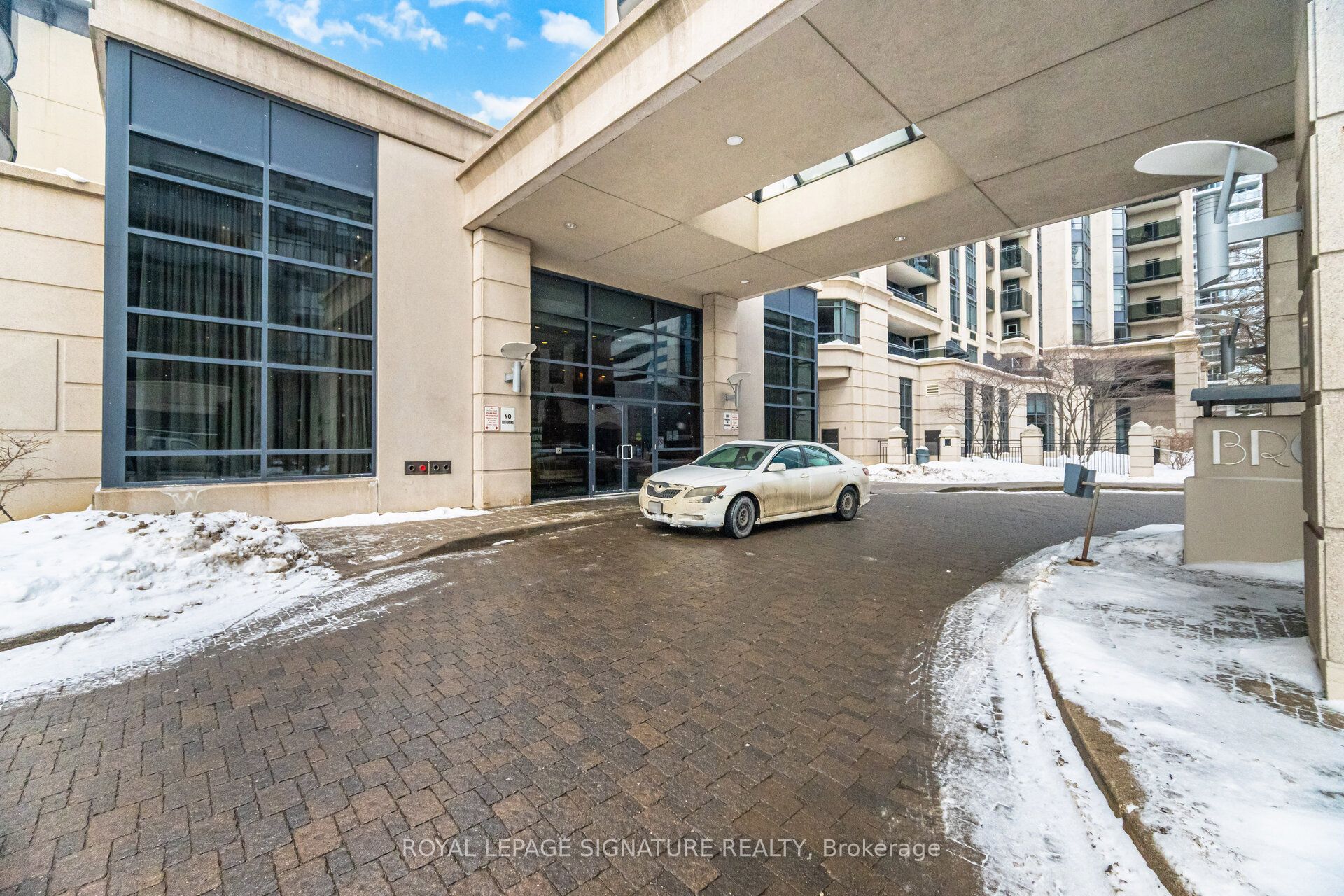 153 Beecroft Road N PH109, Toronto, ON M2N 7C5 photo 2