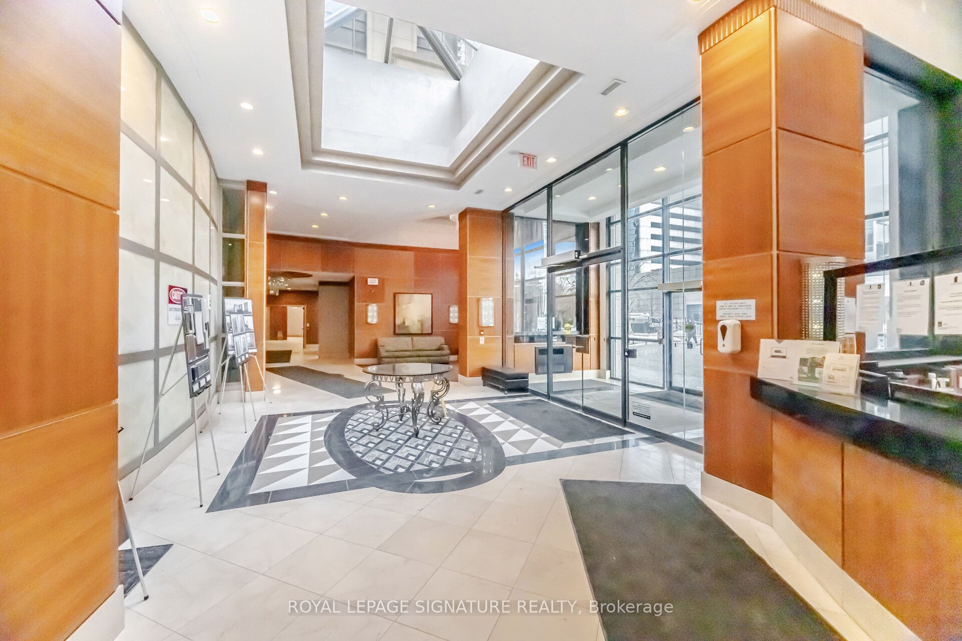 153 Beecroft Road N PH109, Toronto, ON M2N 7C5 photo 3