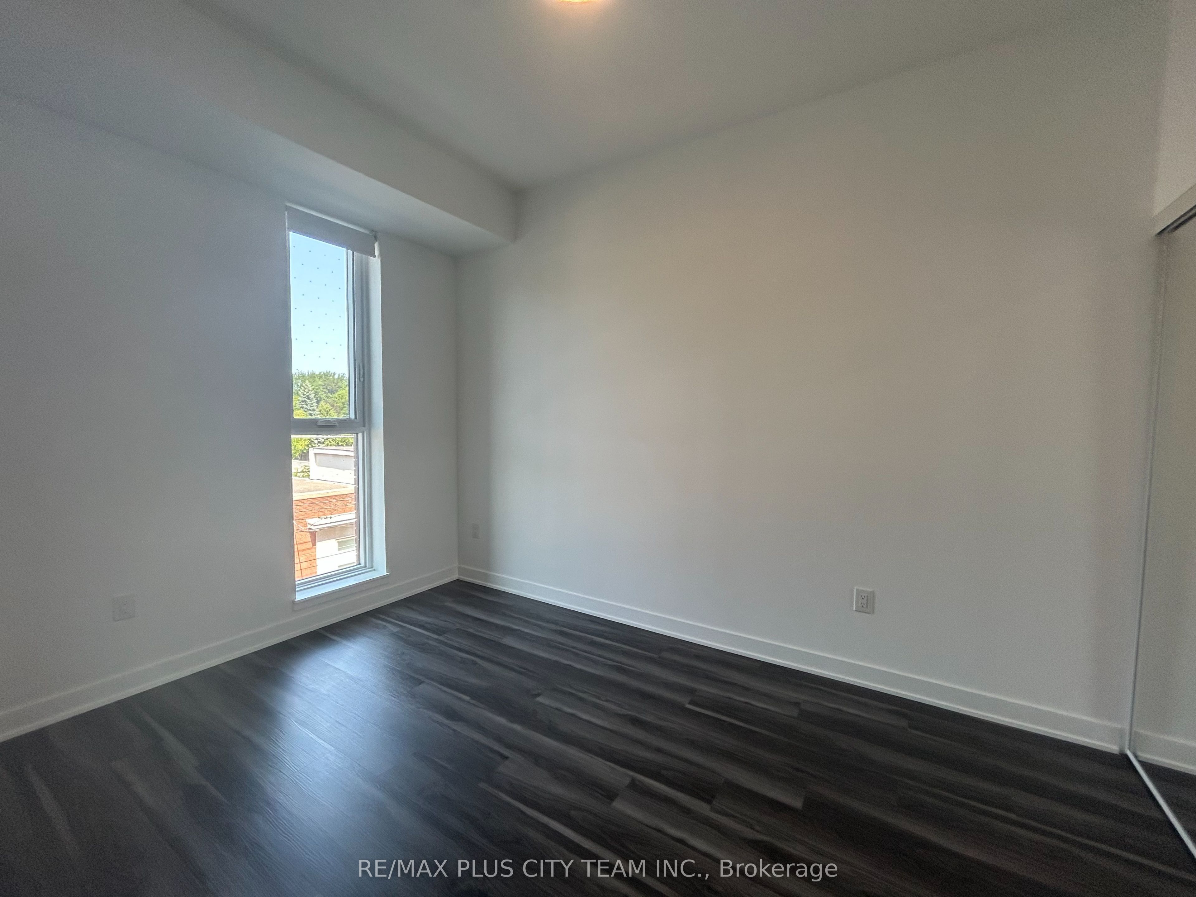 30 Dreamers Way 348, Toronto, ON M5A 0Y7 photo 2