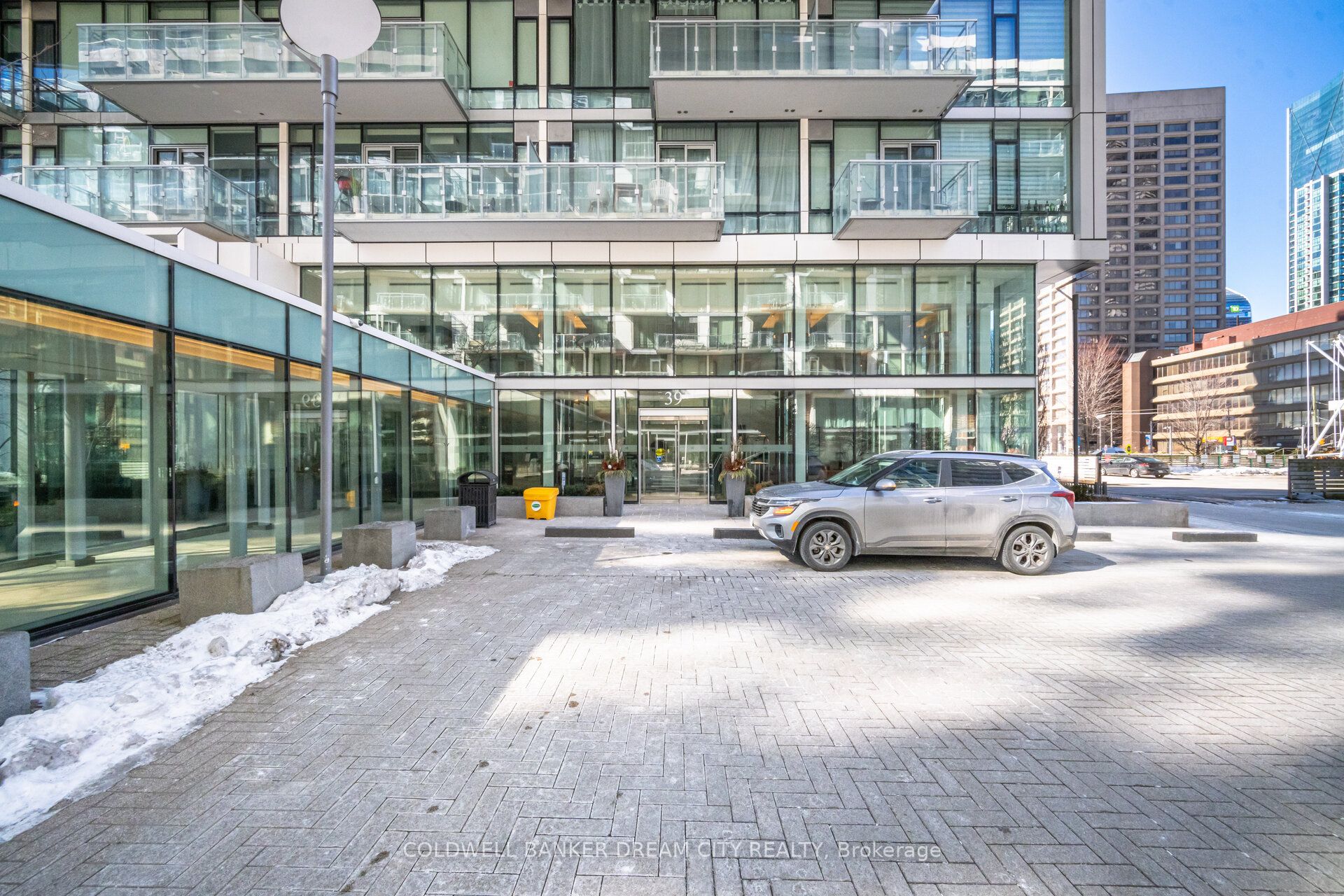 39 Queens Quay E 837, Toronto, ON M5E 0A4 photo 2