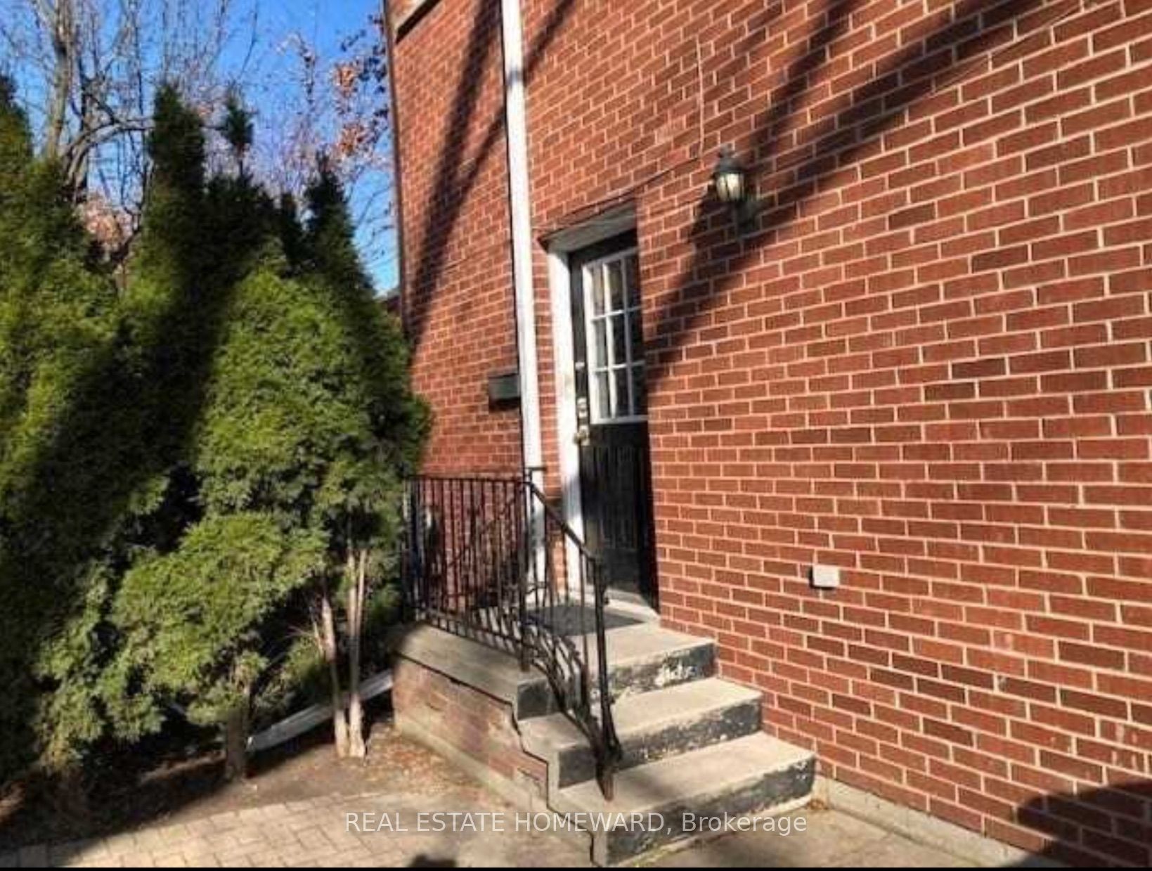 274 Rumsey Road Side, Toronto, ON M4G 1R2 photo 2