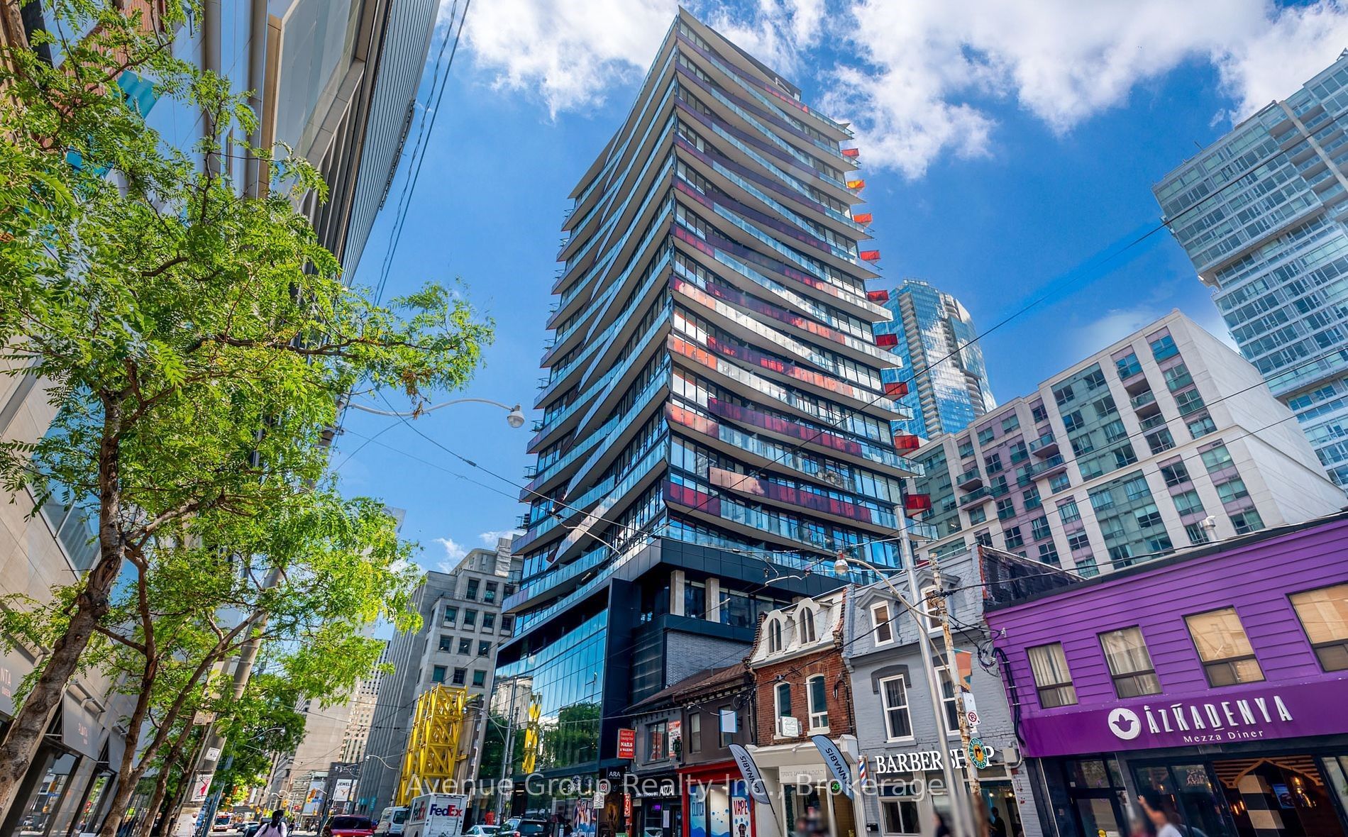 215 Queen Street W 1407, Toronto, ON M5V 0P5