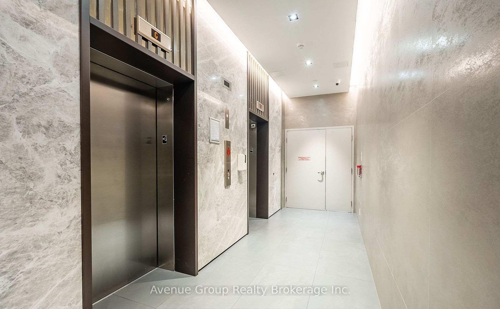 215 Queen Street W 1407, Toronto, ON M5V 0P5 photo 5
