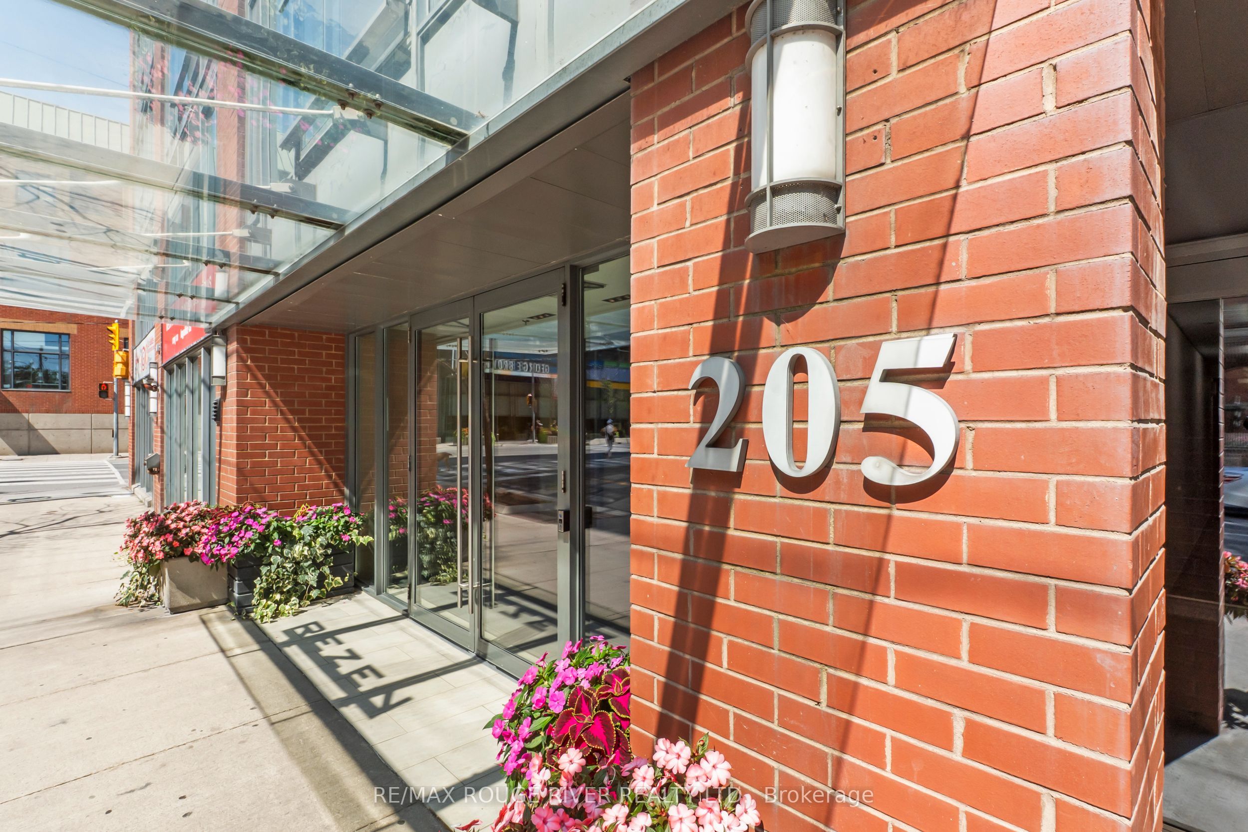 205 Frederick Street 704, Toronto, ON M5A 4V3 photo 3