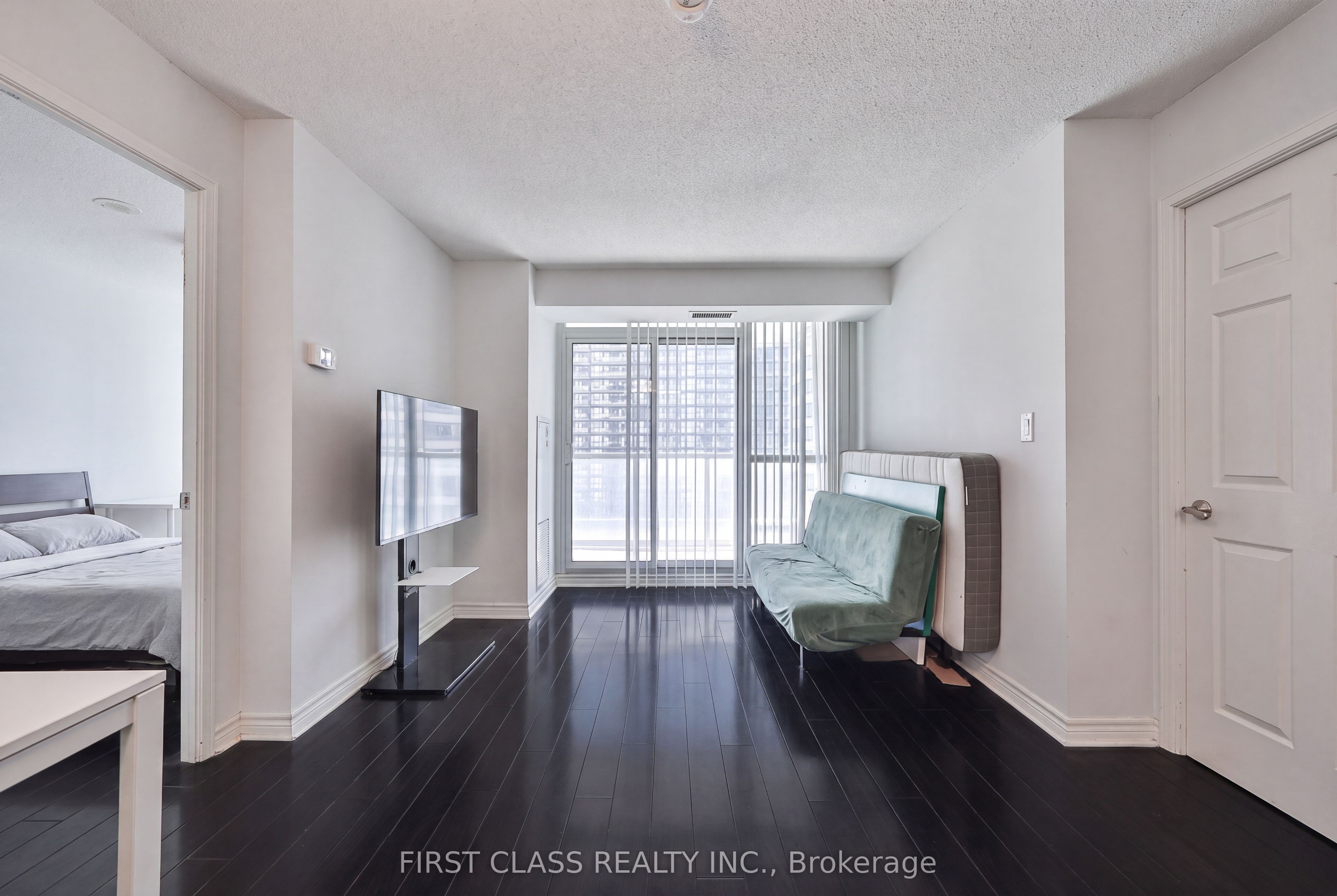 35 Hollywood Avenue 1711, Toronto, ON M2N 0A9 photo 3