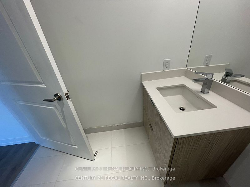 395 Bloor Street, Toronto, ON M4W 0B4 photo 4