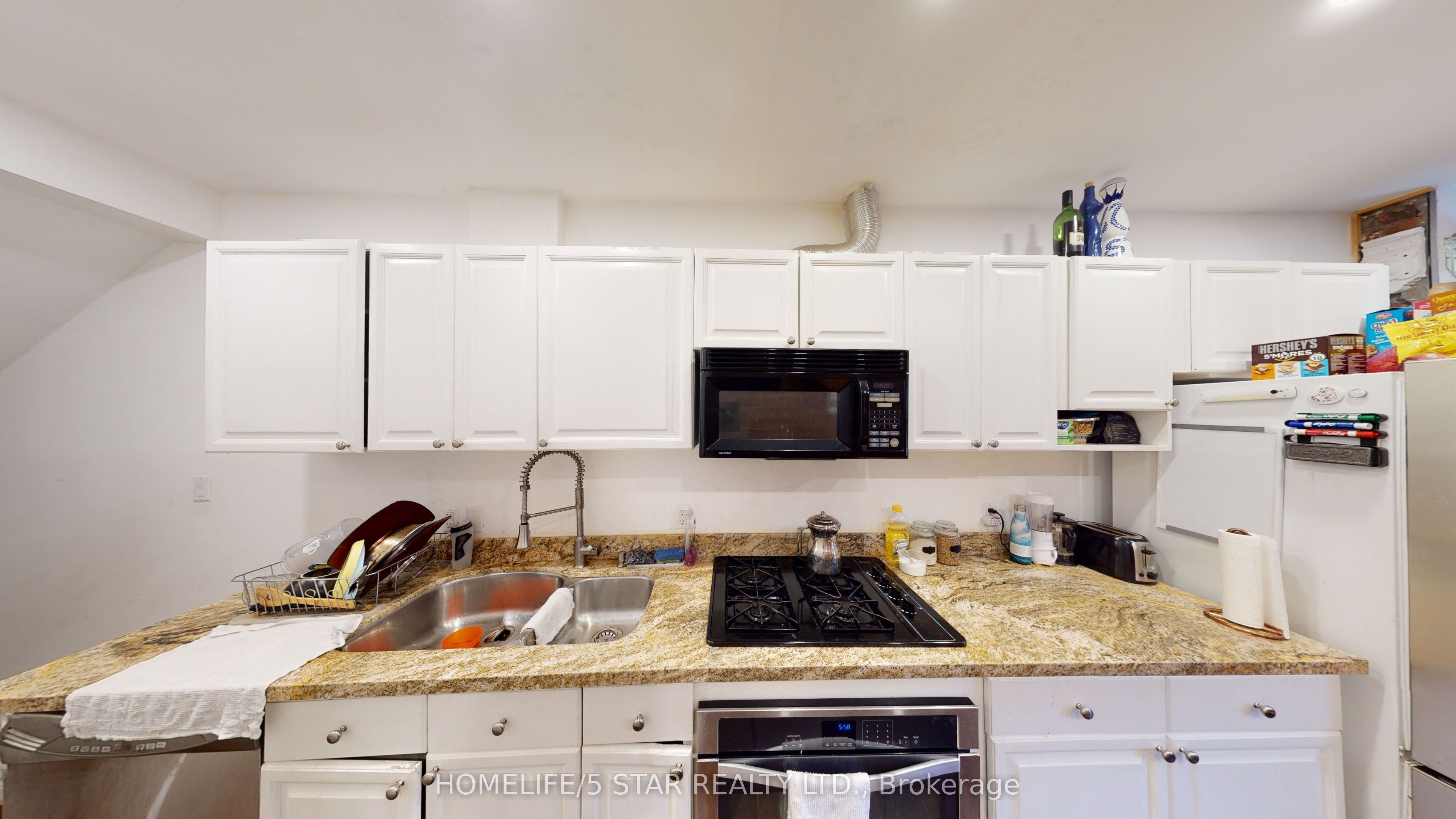160 Beaconsfield Avenue Apt 1, Toronto, ON M6J 3J6 photo 2