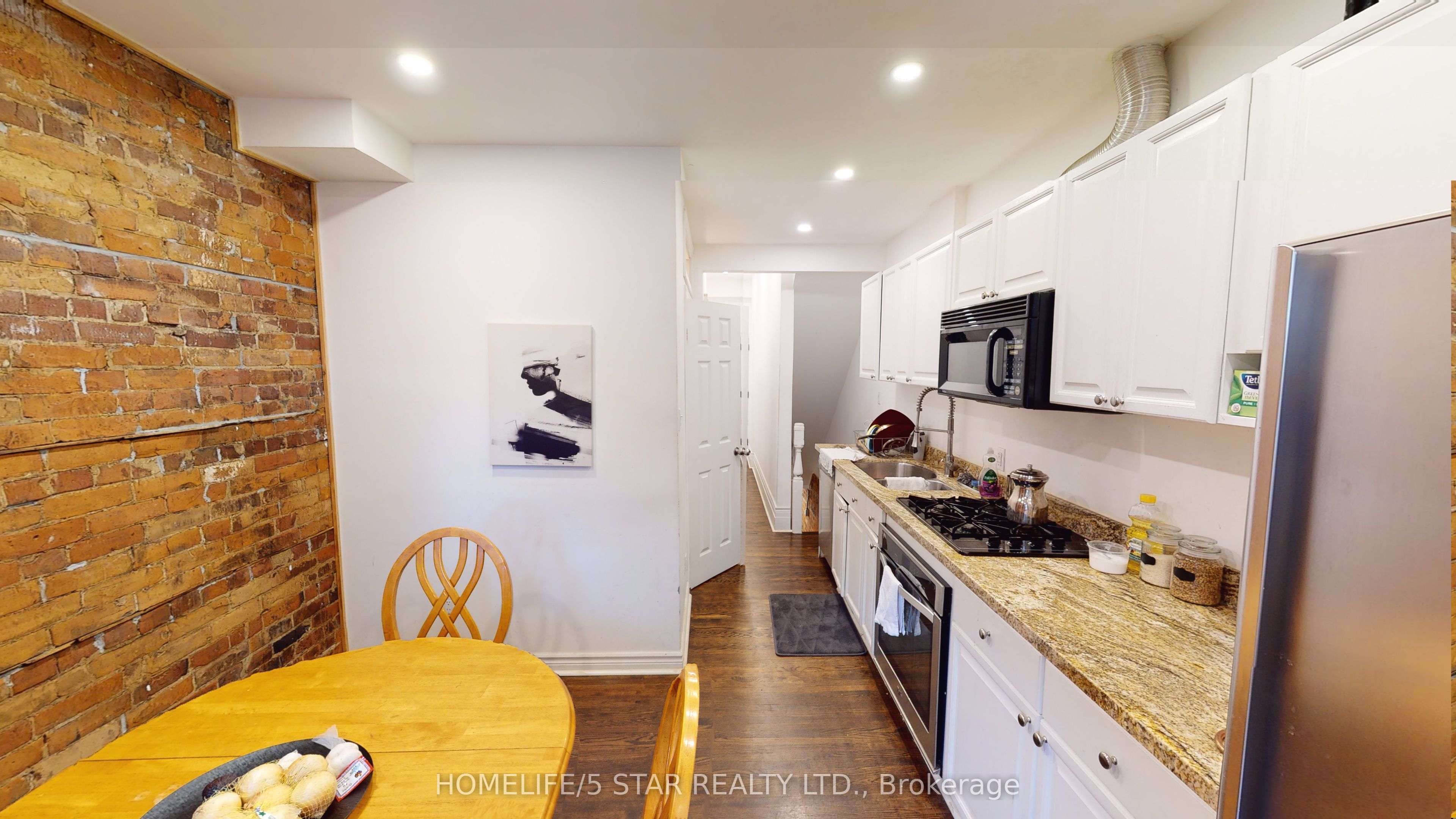 160 Beaconsfield Avenue Apt 1, Toronto, ON M6J 3J6 photo 3