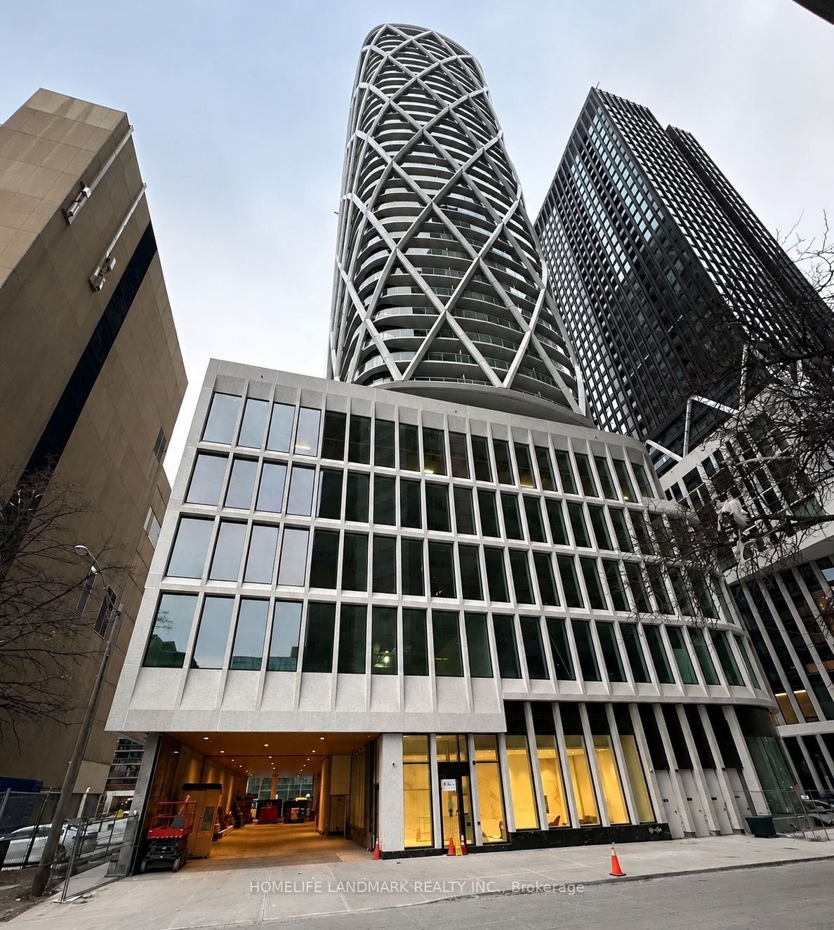 230 Simcoe Street 2816, Toronto, ON M5T 1T4 photo 2