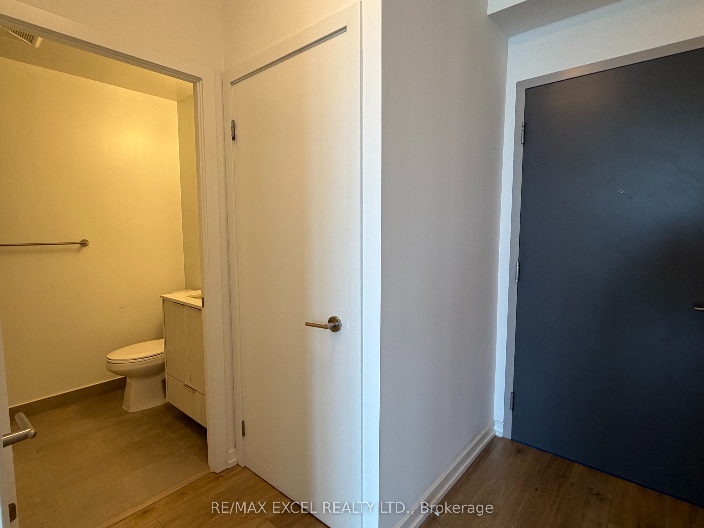 32 Forest Manor Road 2804, Toronto, ON M2J 0H2 photo 4