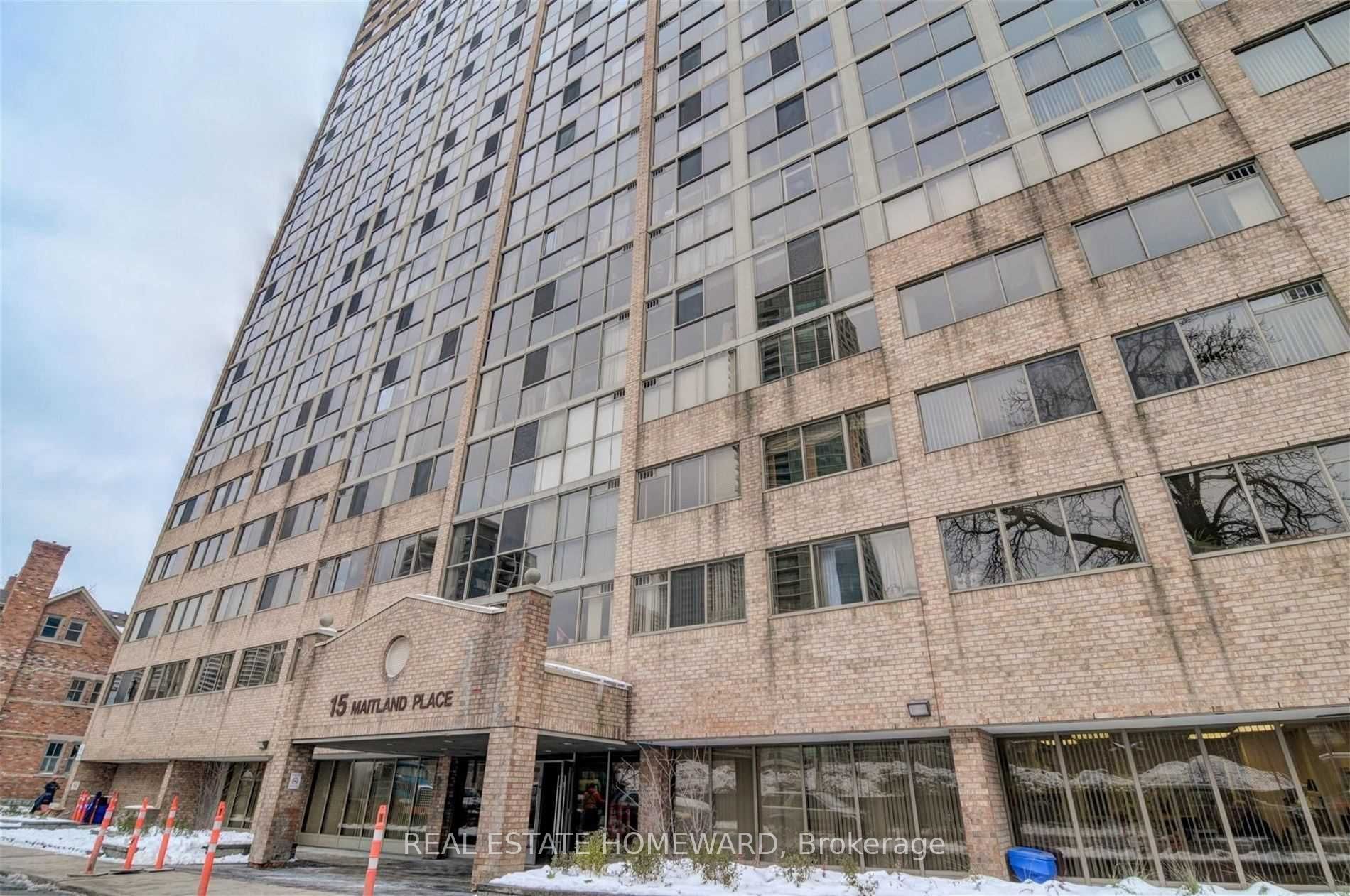 15 Maitland Place N 702, Toronto, ON M4Y 2X3