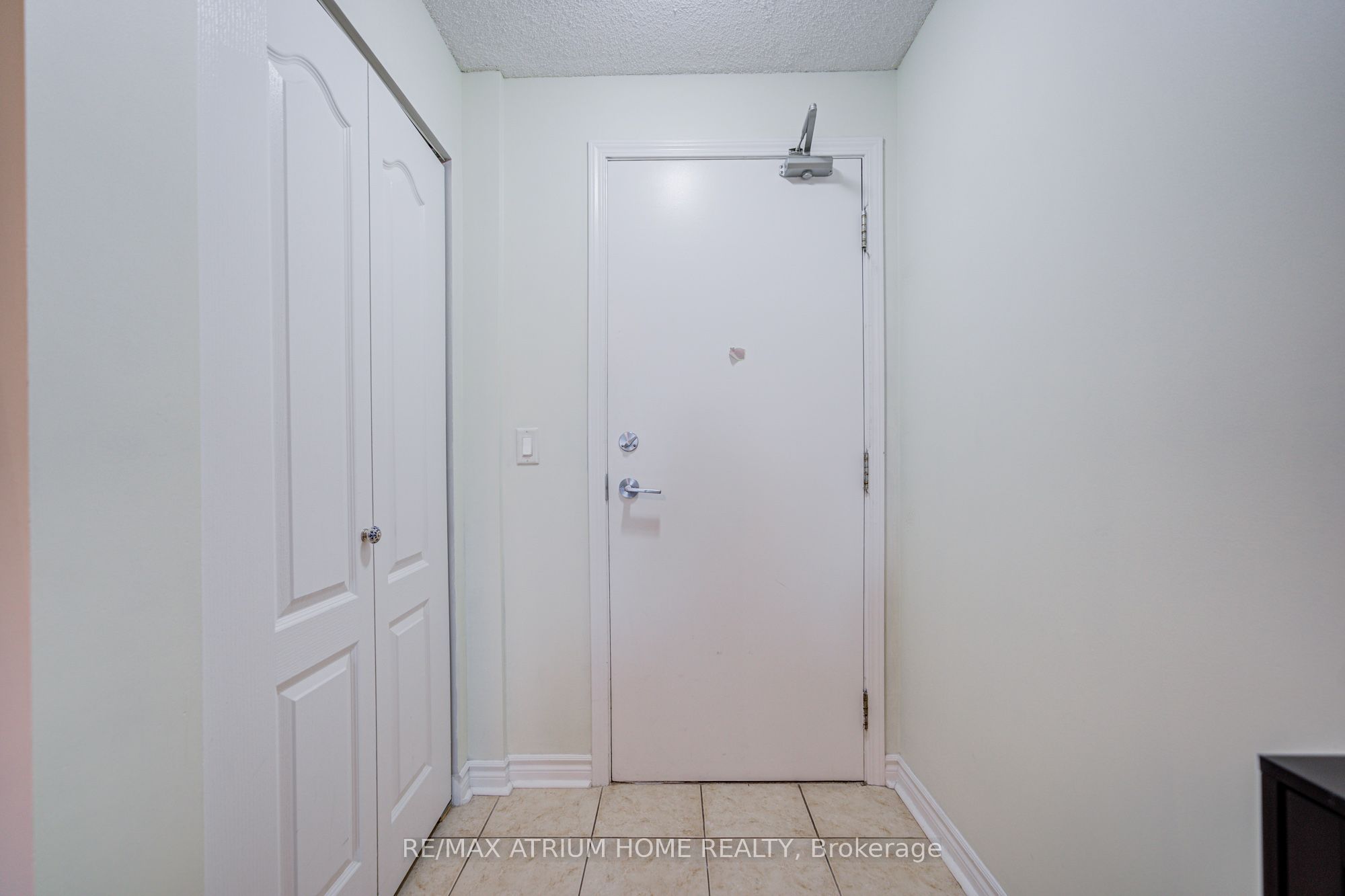 17 Barberry Place 706, Toronto, ON M2K 3E2 photo 4