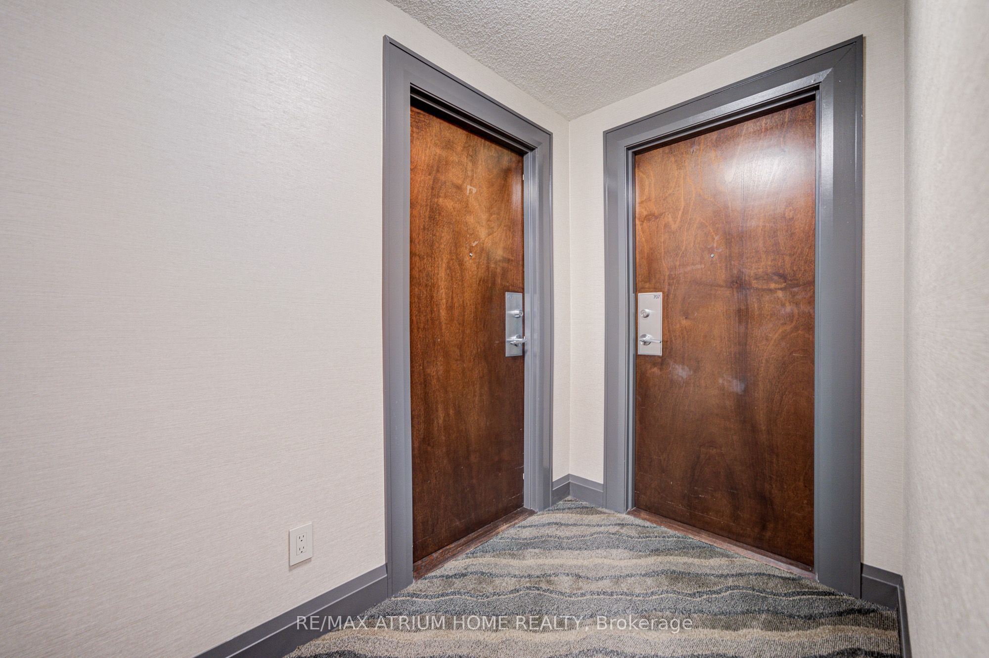 17 Barberry Place 706, Toronto, ON M2K 3E2 photo 5
