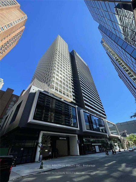 20 Edward Street 2106, Toronto, ON M5G 1C9