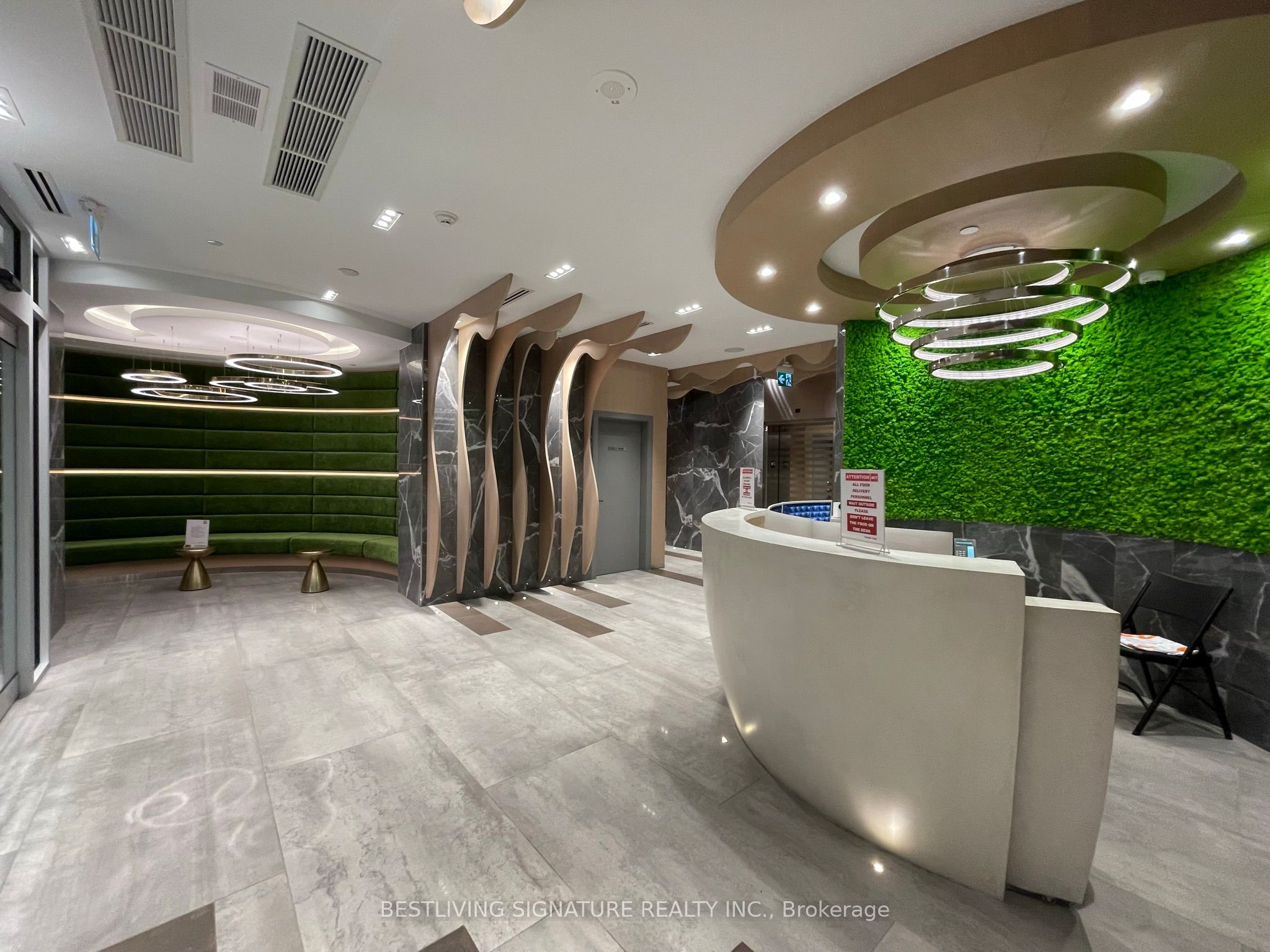 21 Carlton Street 1606, Toronto, ON M5B 1L3 photo 3