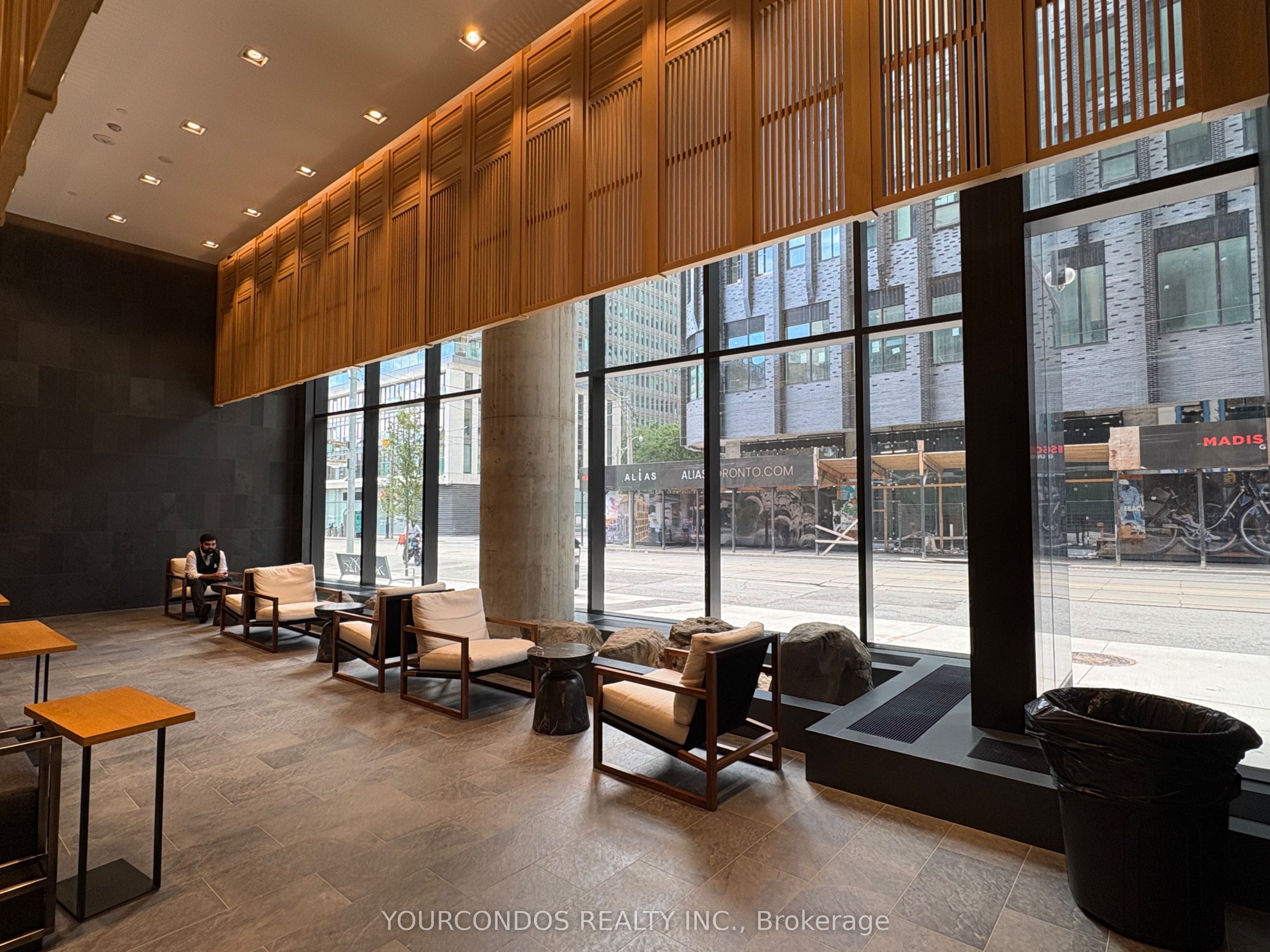 89 Church Street 3506, Toronto, ON M5C 2G3 photo 3