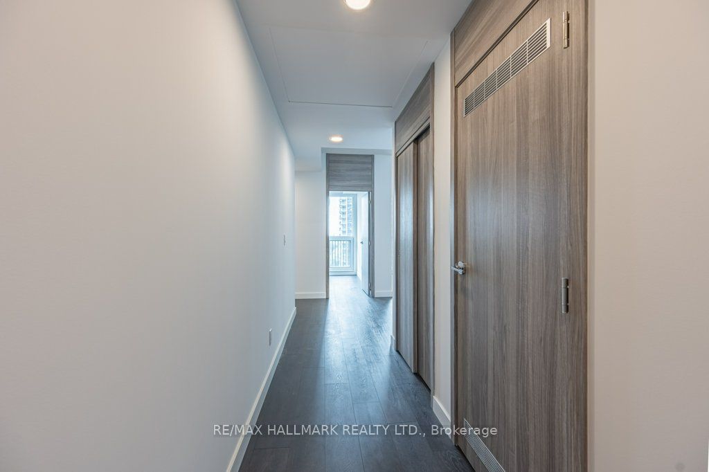 68 Esther Shiner Boulevard 1601, Toronto, ON M2K 0J6 photo 2