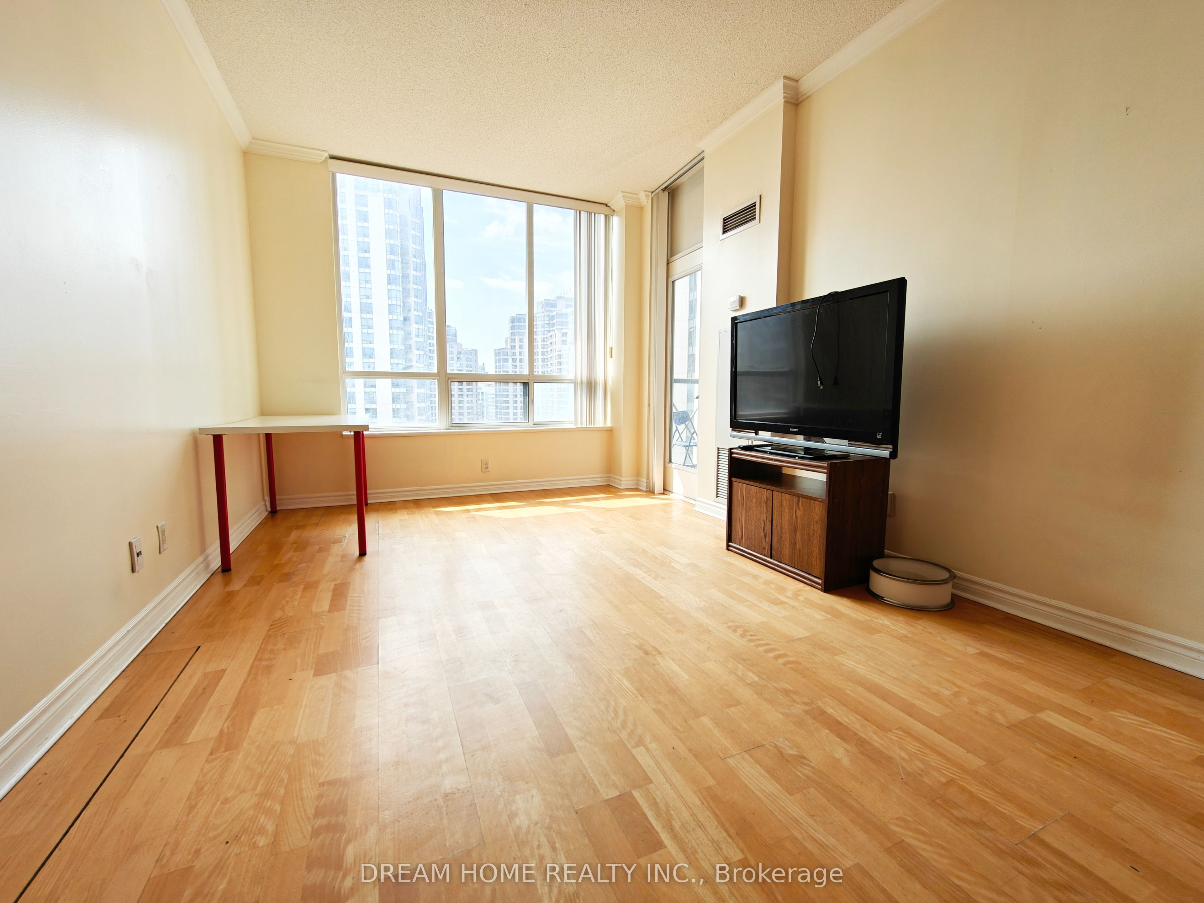 28 Byng Avenue UPh05, Toronto, ON M2N 7H4 photo 3