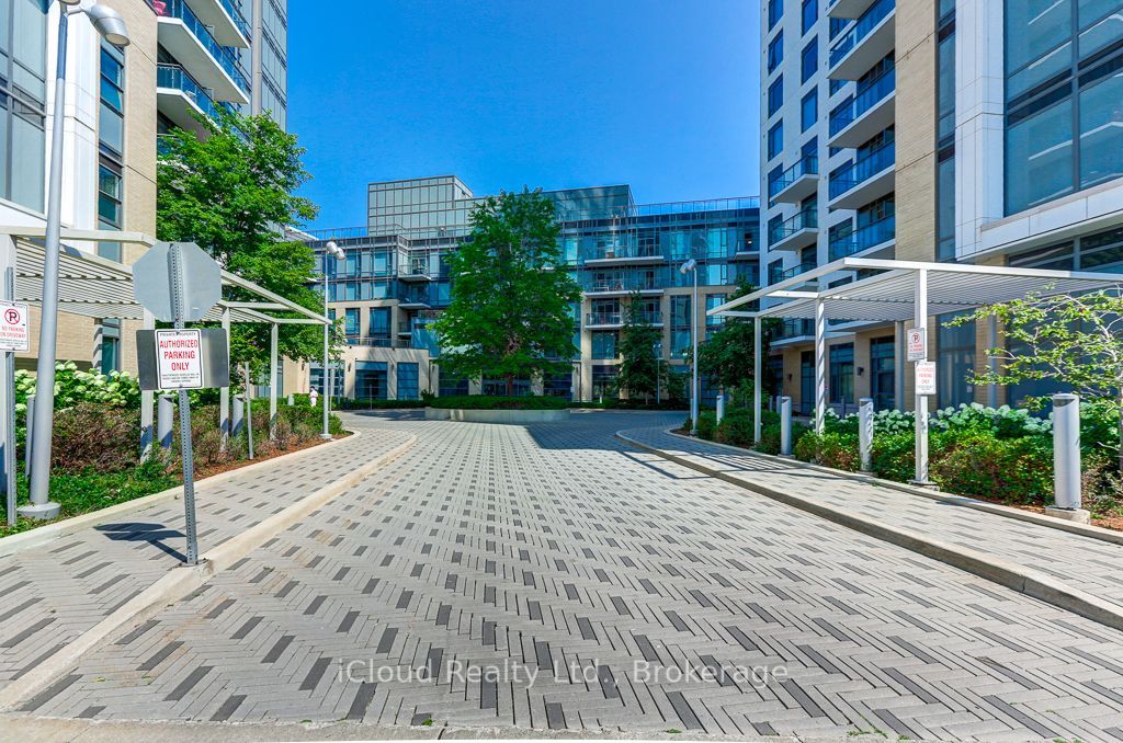 60 Ann O'Reilly Road 965, Toronto, ON M2J 0C8