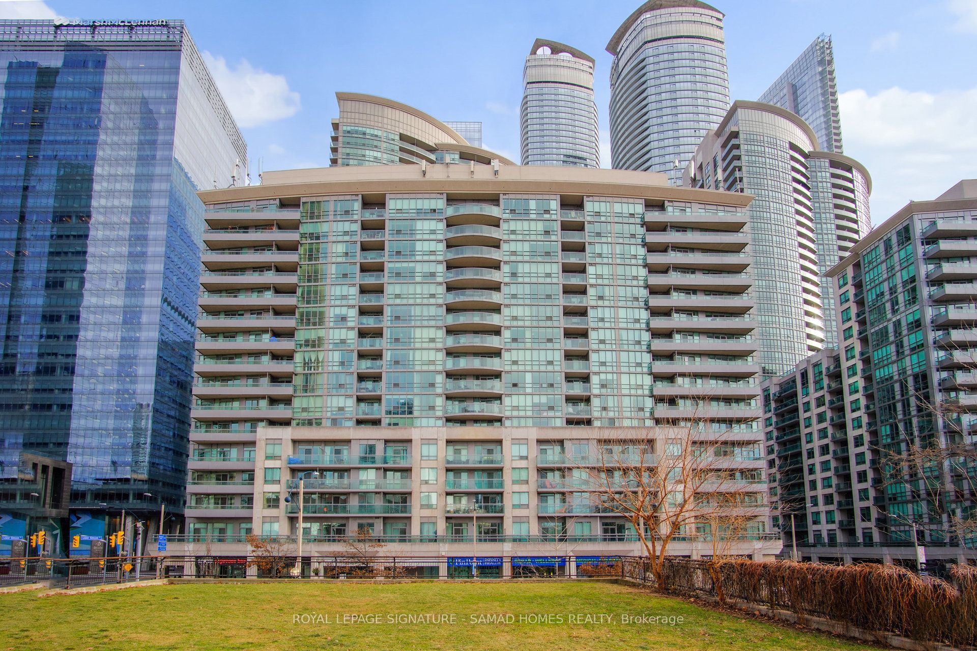 51 Lower Simcoe Street 1915, Toronto, ON M5J 3A2