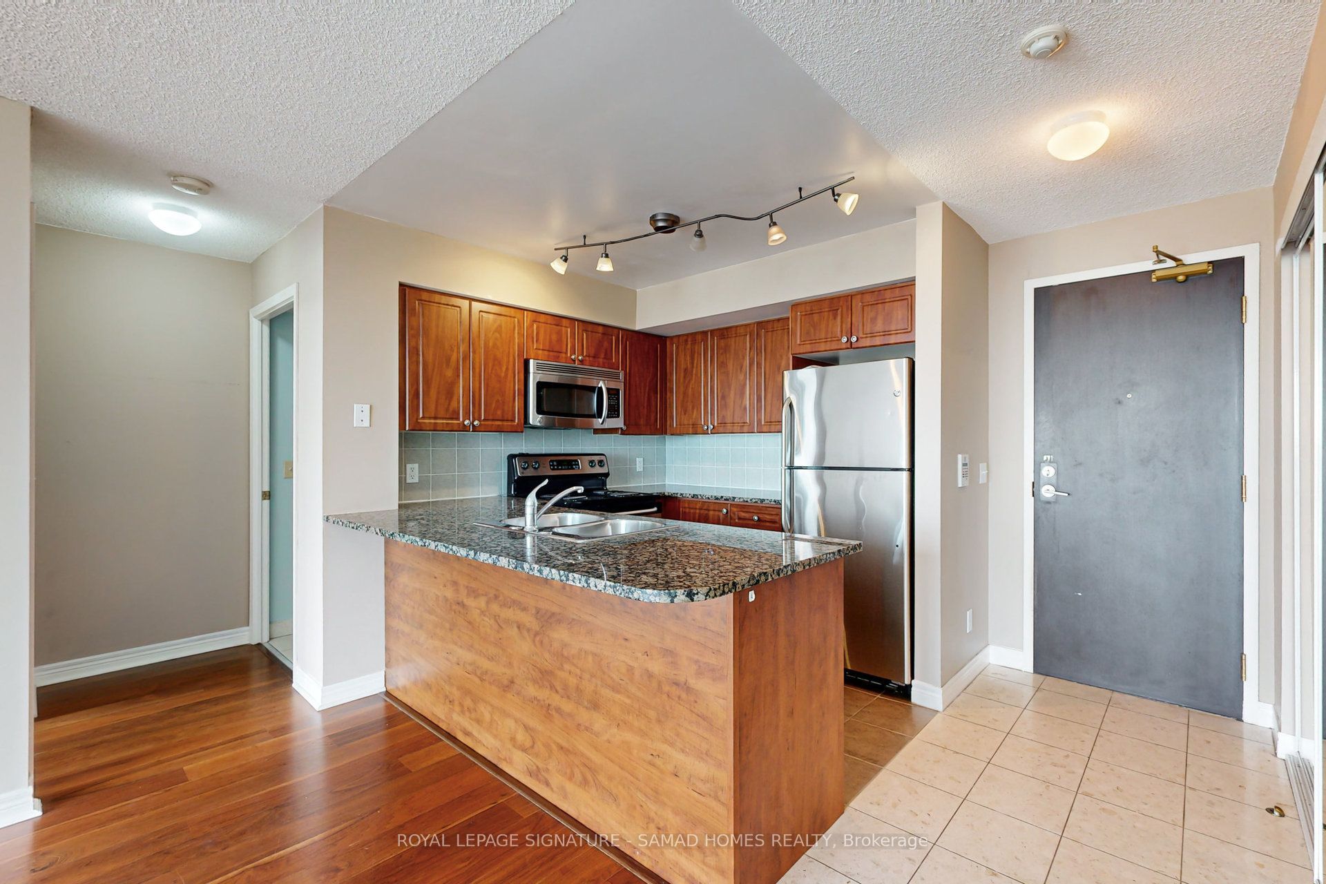 51 Lower Simcoe Street 1915, Toronto, ON M5J 3A2 photo 4