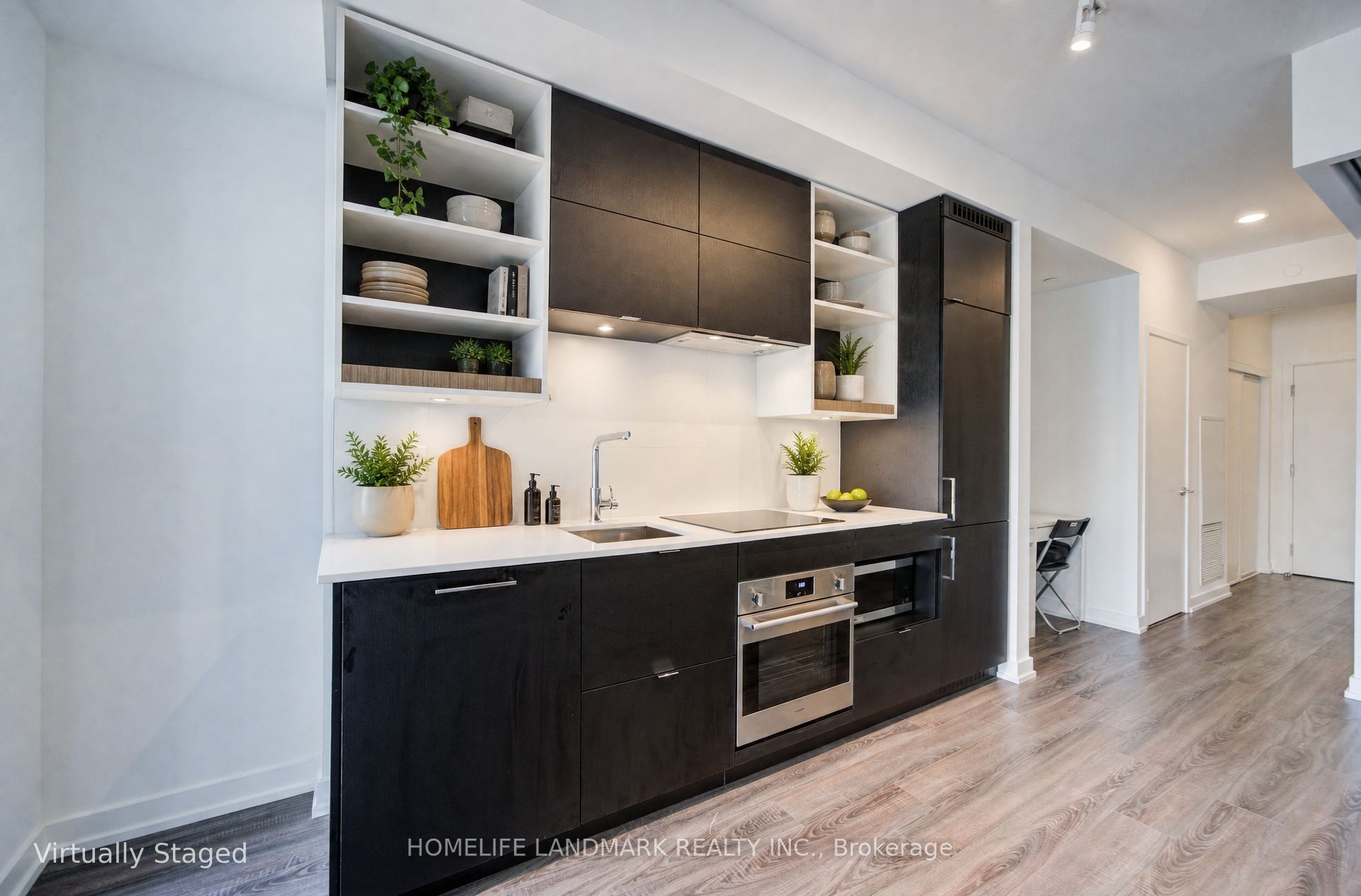 20 Edward Street 1421, Toronto, ON M5G 0C5 photo 5