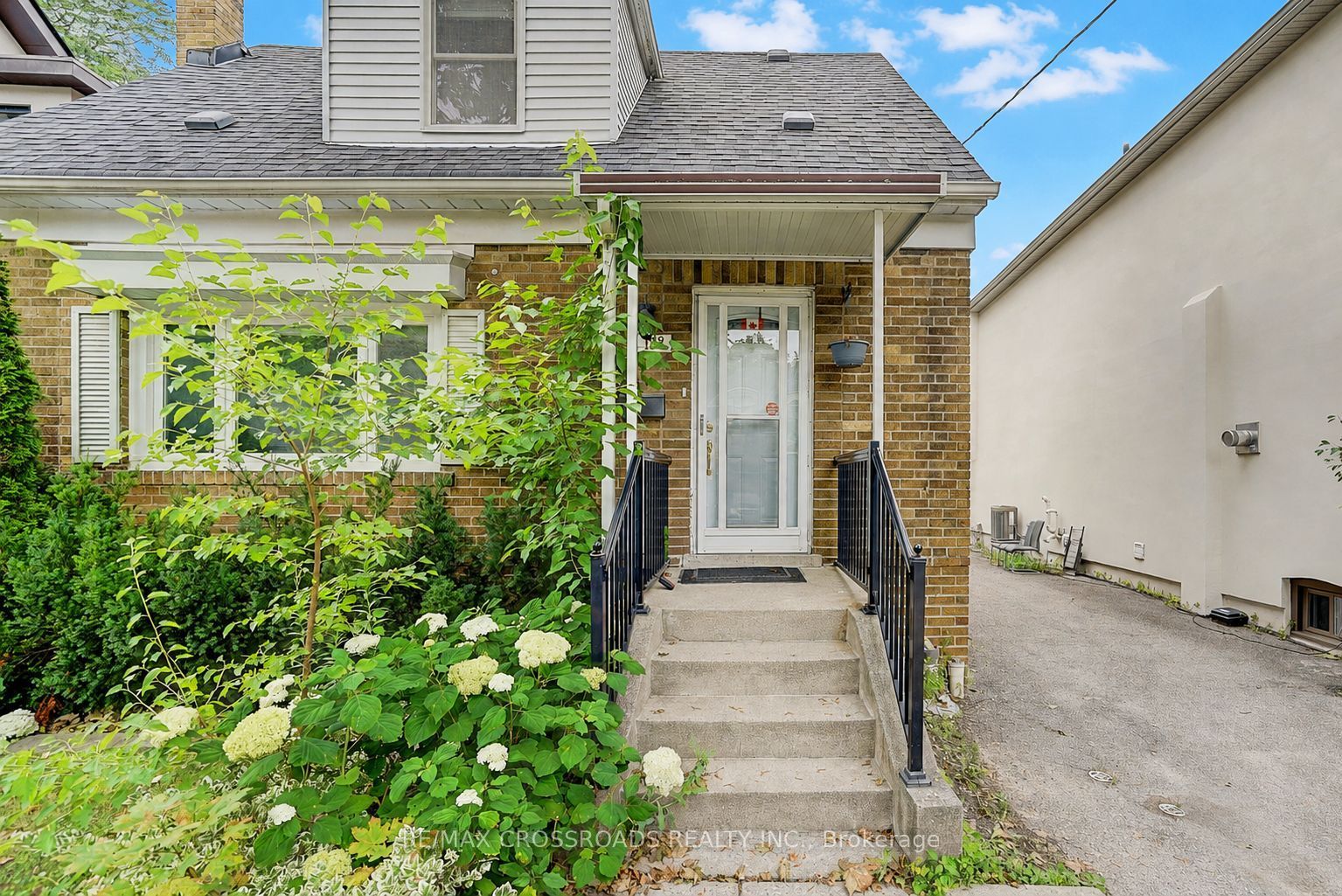 128 Leacrest Road, Toronto, ON M4G 1E8 photo 4
