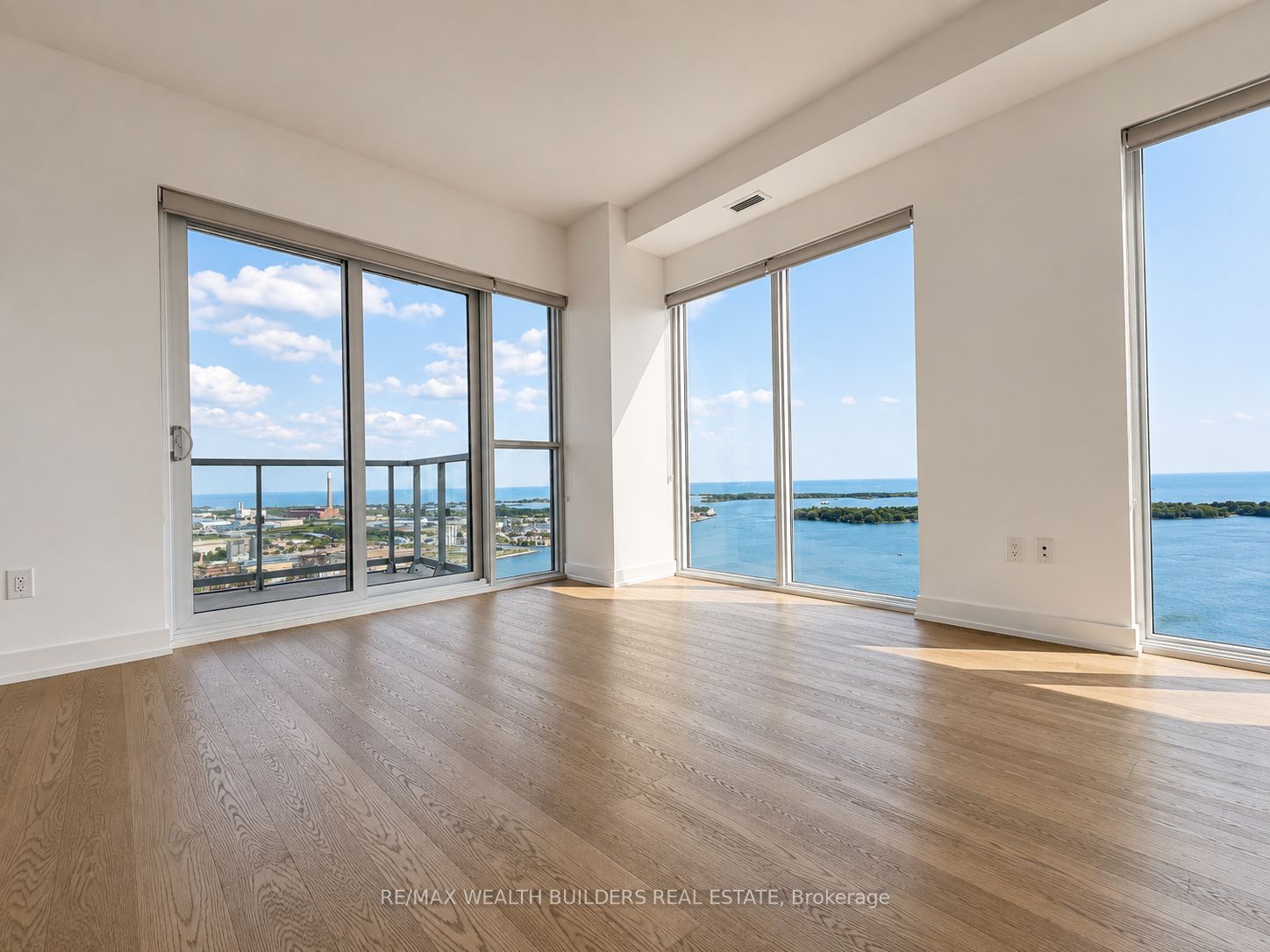 15 Lower Jarvis Street 4201, Toronto, ON M5E 1R7 photo 4