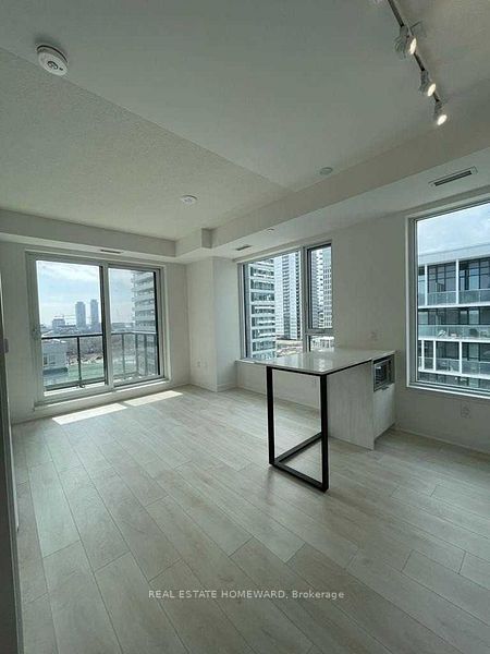 35 Tubman Avenue 1015, Toronto, ON M5A 0T1 photo 5