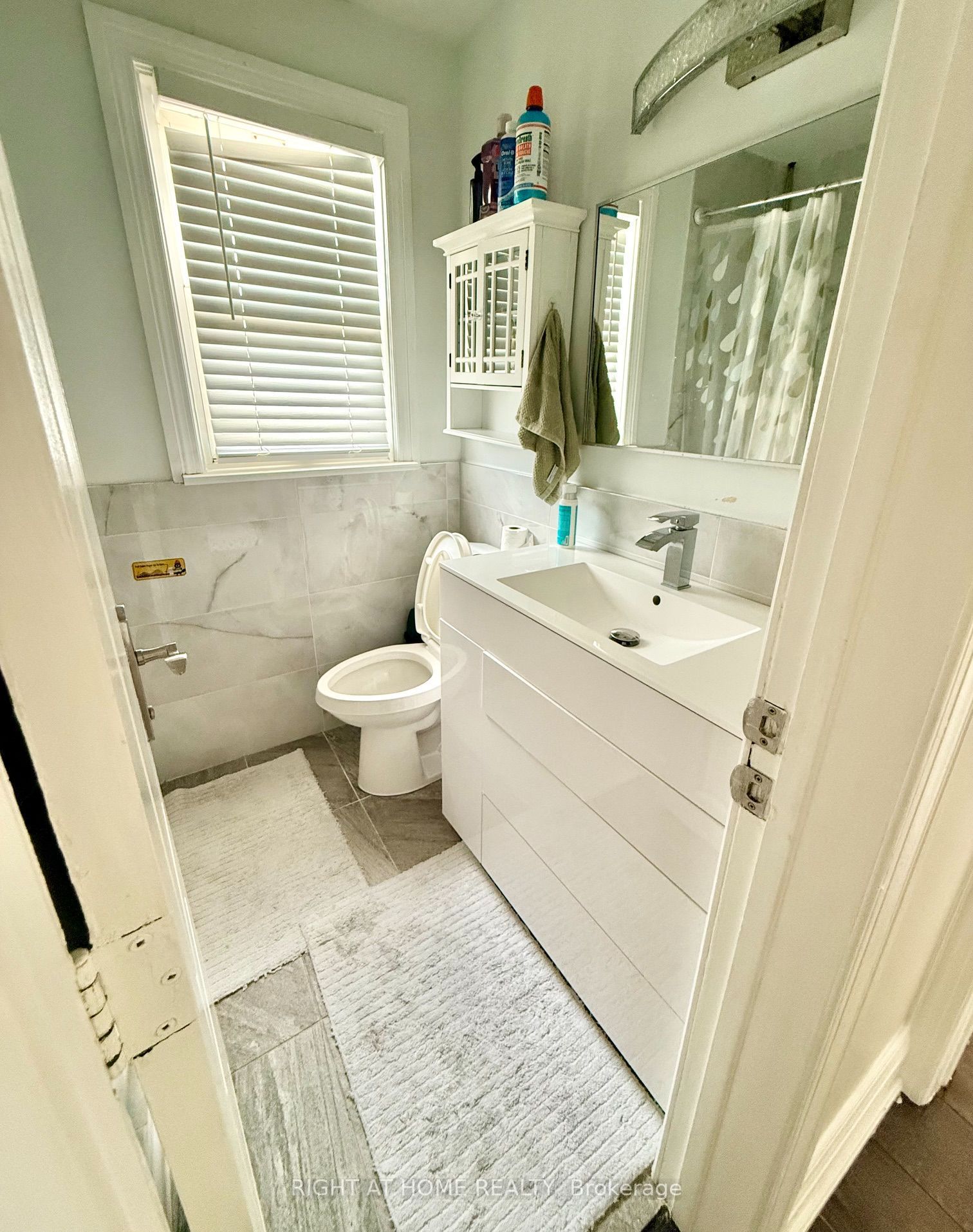 53 garthdale Court Main, Toronto, ON M3H 5P7 photo 4