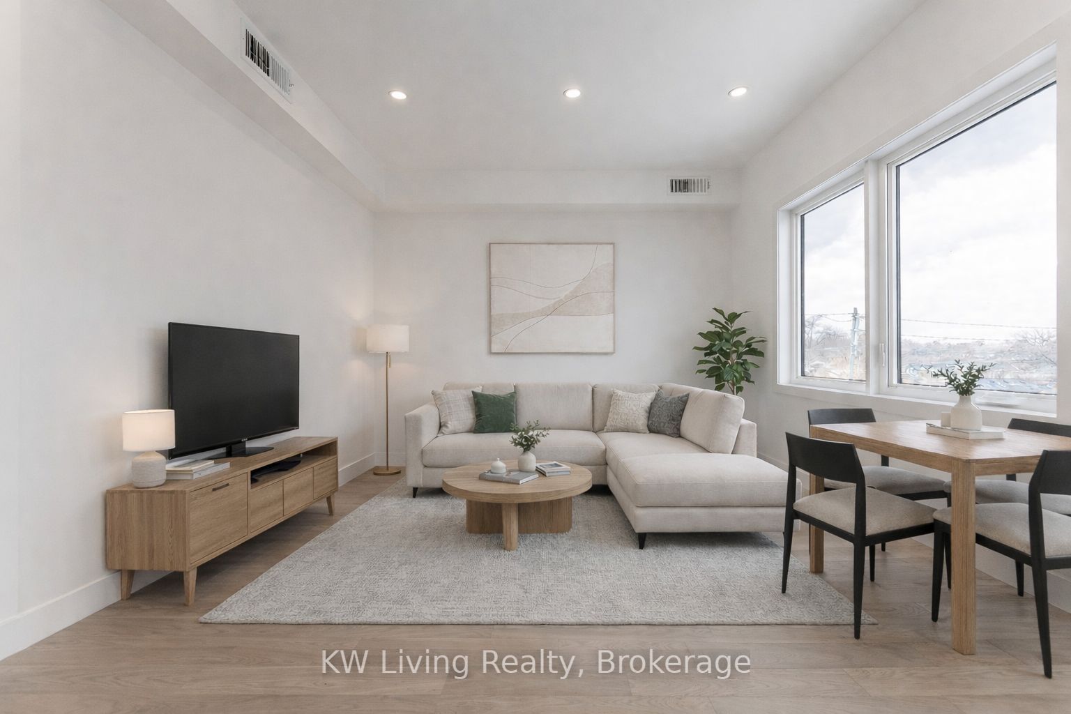 712 Eglinton Avenue E, Toronto, ON M4G 2K7 photo 3