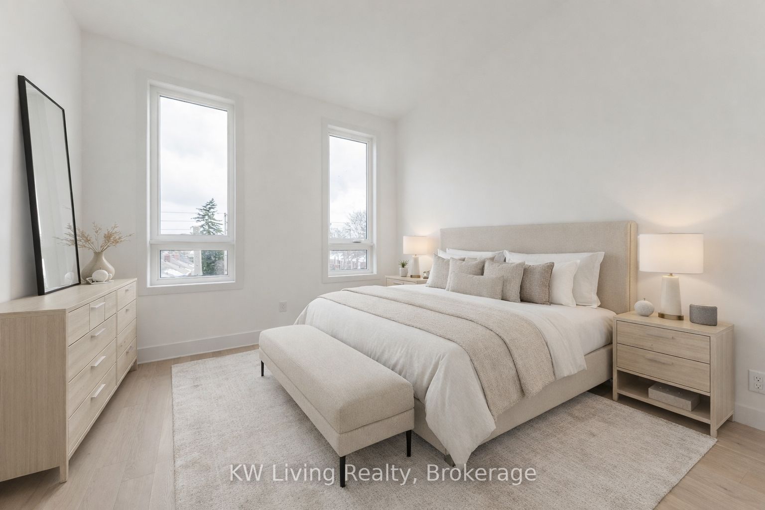 712 Eglinton Avenue E, Toronto, ON M4G 2K7 photo 4
