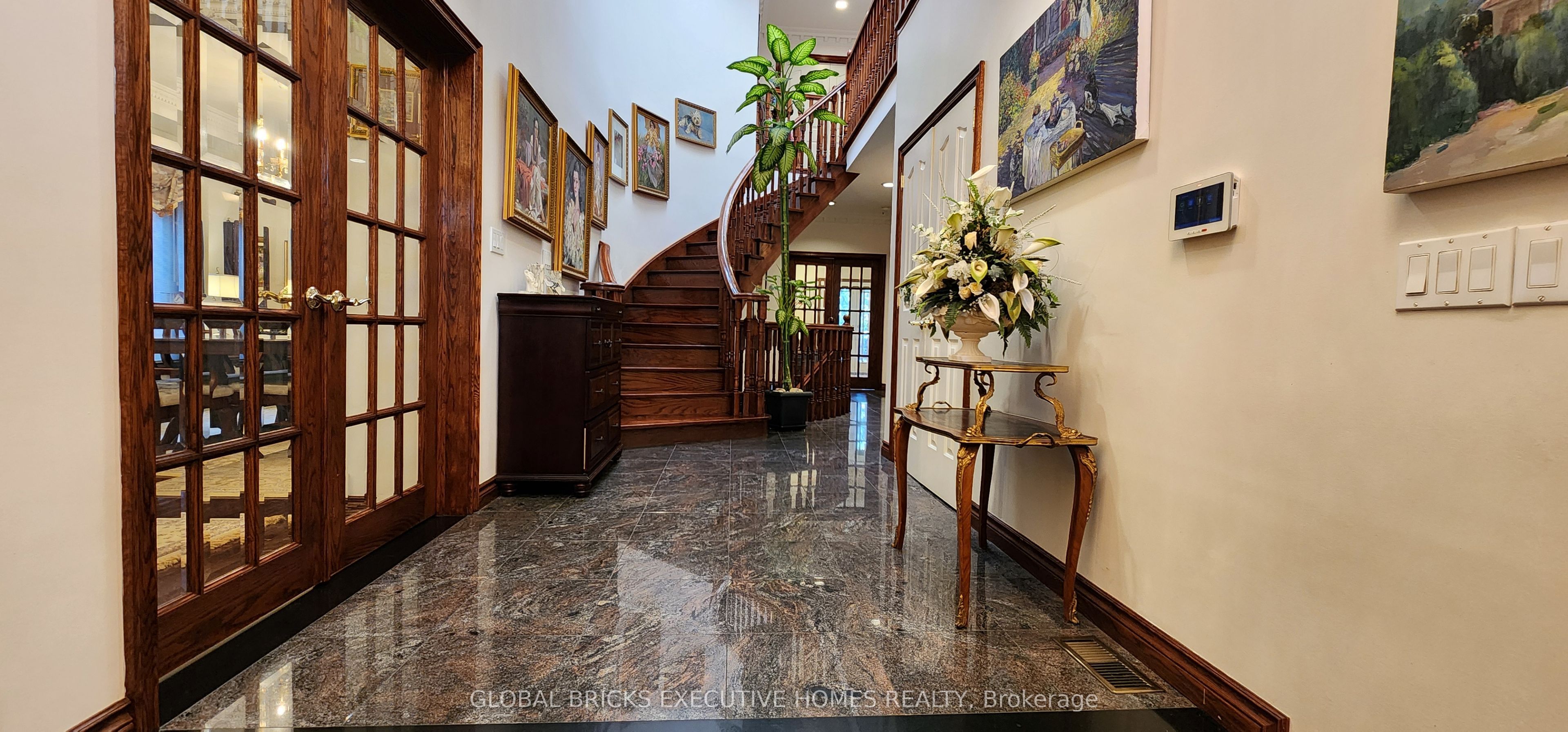 375 Princess Avenue, Toronto, ON M2N 3S7 photo 2