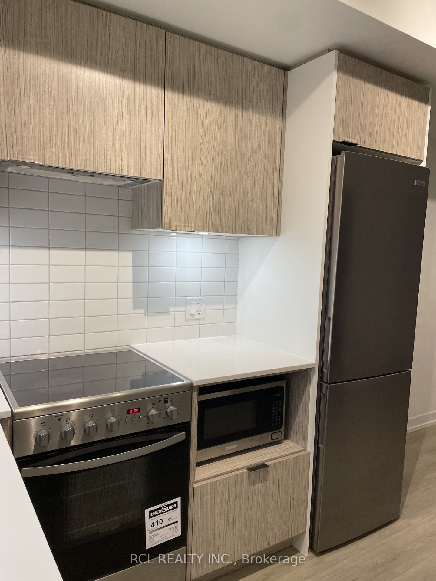 395 Bloor Street E 1204, Toronto, ON M4W 1H7 photo 3