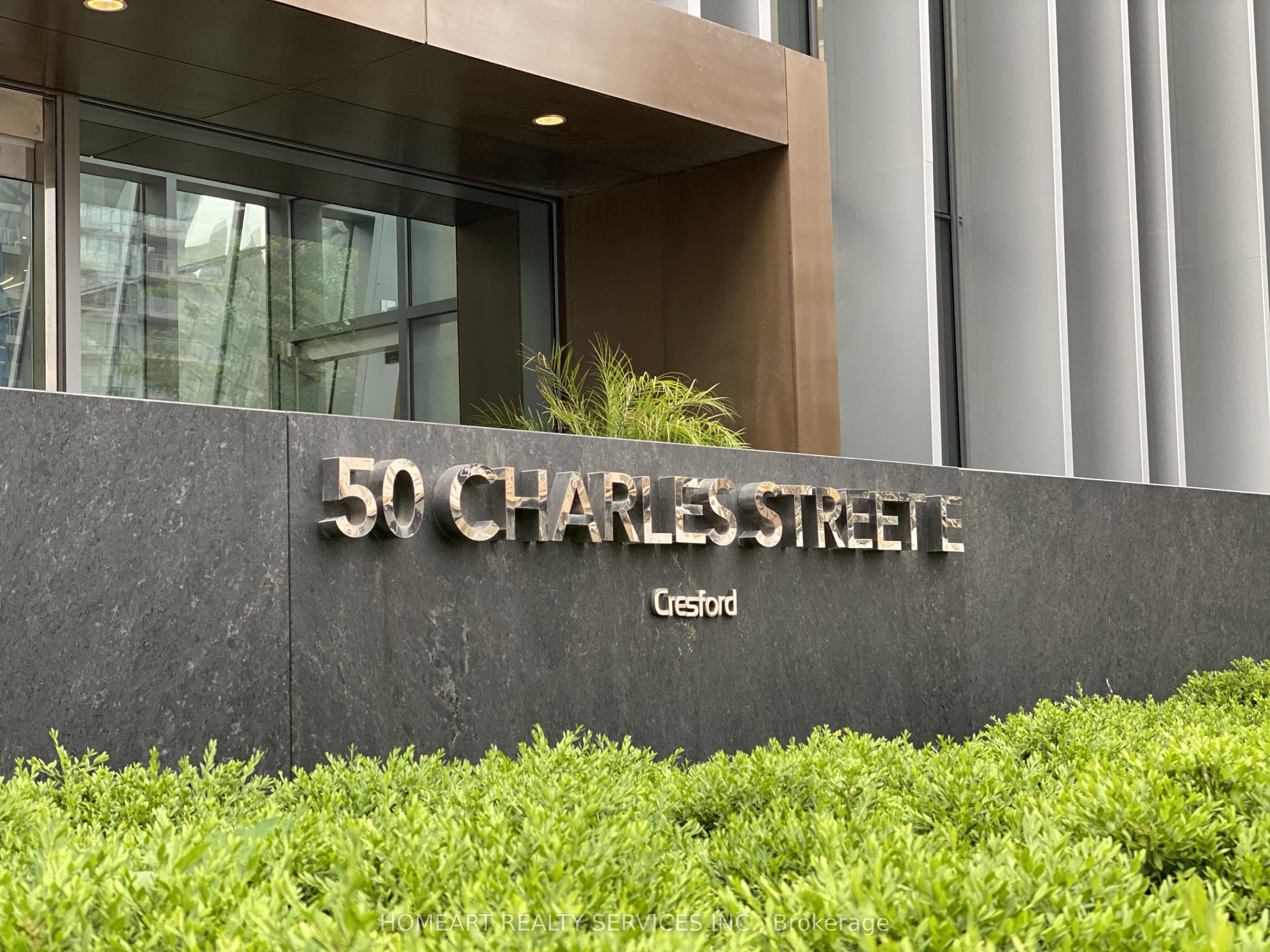 50 Charles Street E 2001, Toronto, ON M4Y 0C3 photo 2